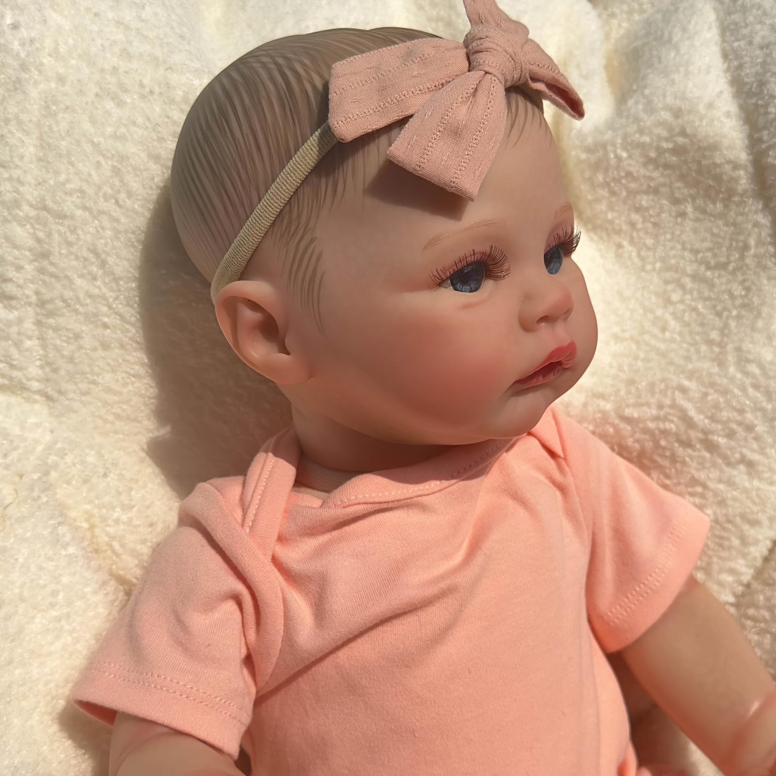 MineeQu 18 Zoll Vollständige Vinyl-Gliedmaßen Realistische Wiedergeborene Babypuppen mit Weichem Schwerem Stoffkörper Lebensechte Neugeborene Kuschelige Puppe die echt Aussieht und Sich echt Anfühlt