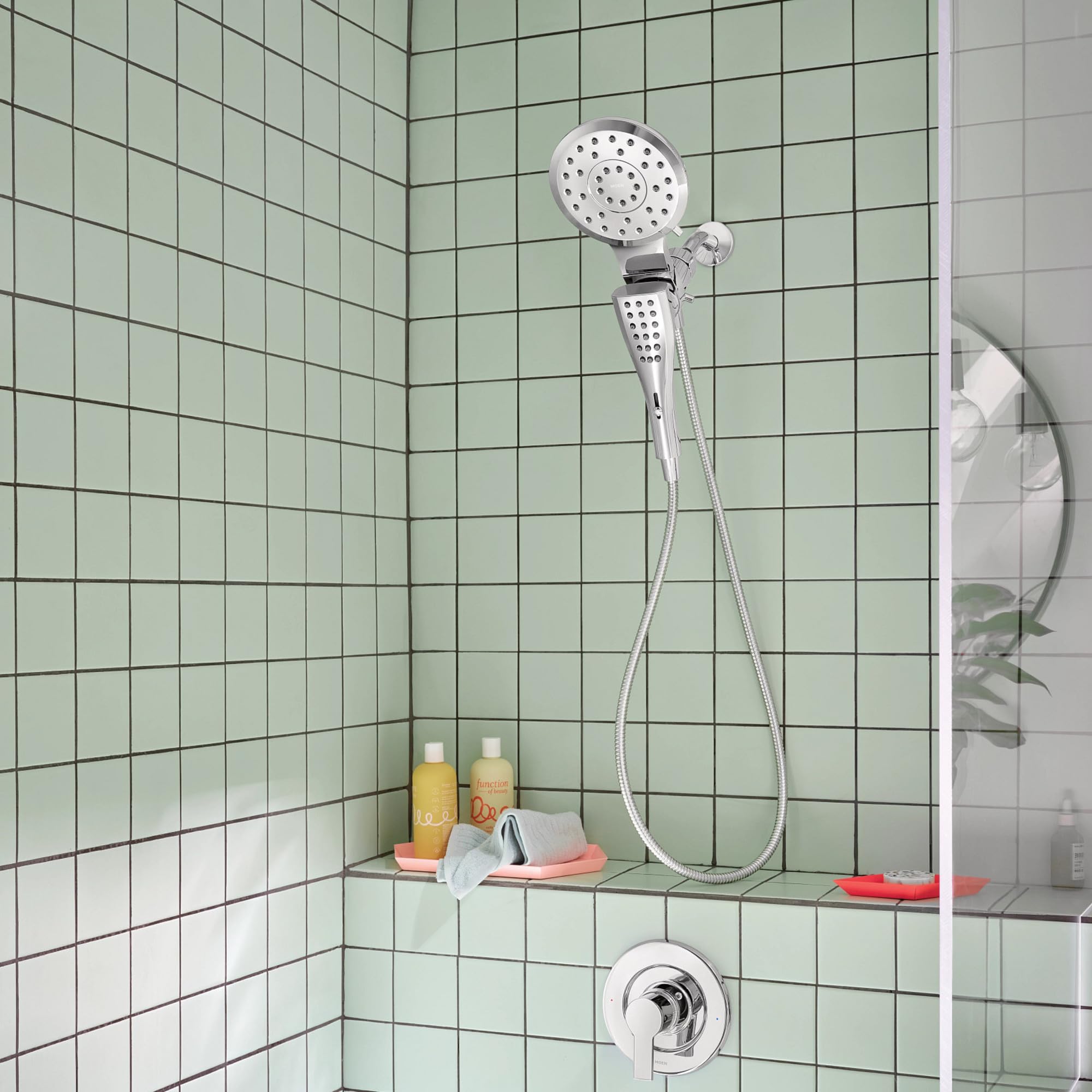 Moen 220C2 Verso Rainshower/Handshower Combinaci n con esfera Infiniti y acoplamiento Magnetix, cromo