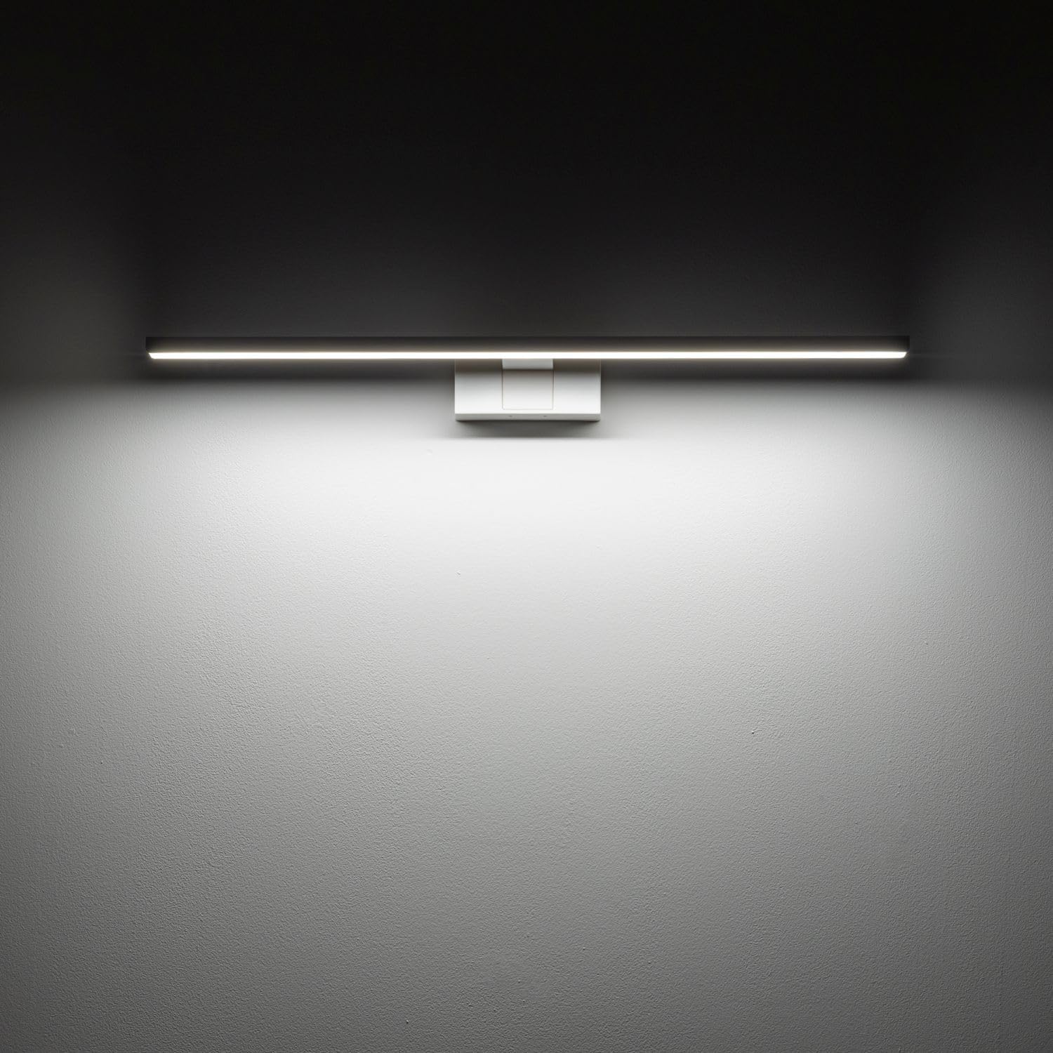 Licht-Erlebnisse LED Spiegelleuchte Badezimmer IP44 Weiß B: 60 cm länglich 4000 K 950 lm neutralweiß hell Aluminium Modern Wandleuchte Bad