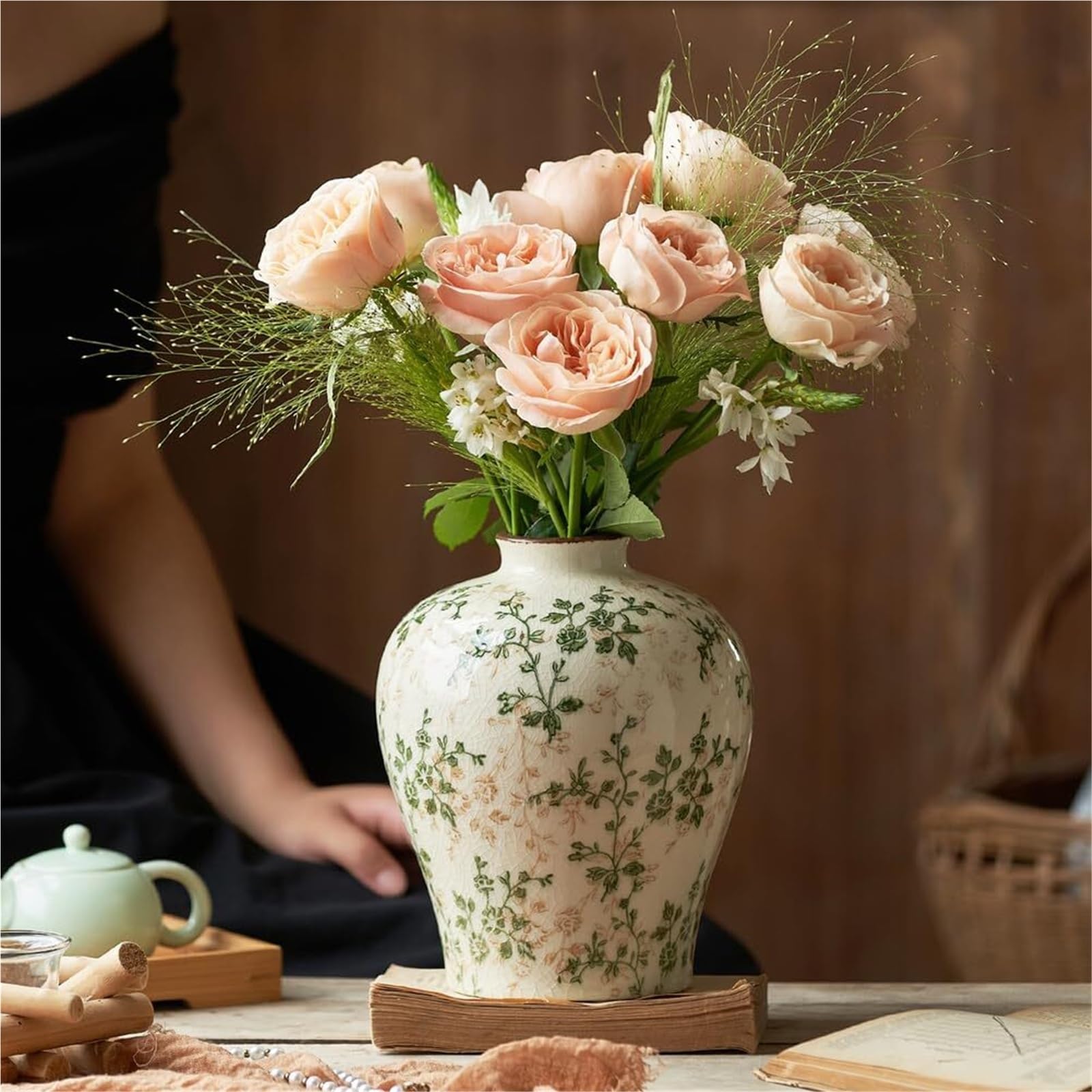 Vase en céramique vert retro de style Chinoiserie rustique pour decoration d'interieur