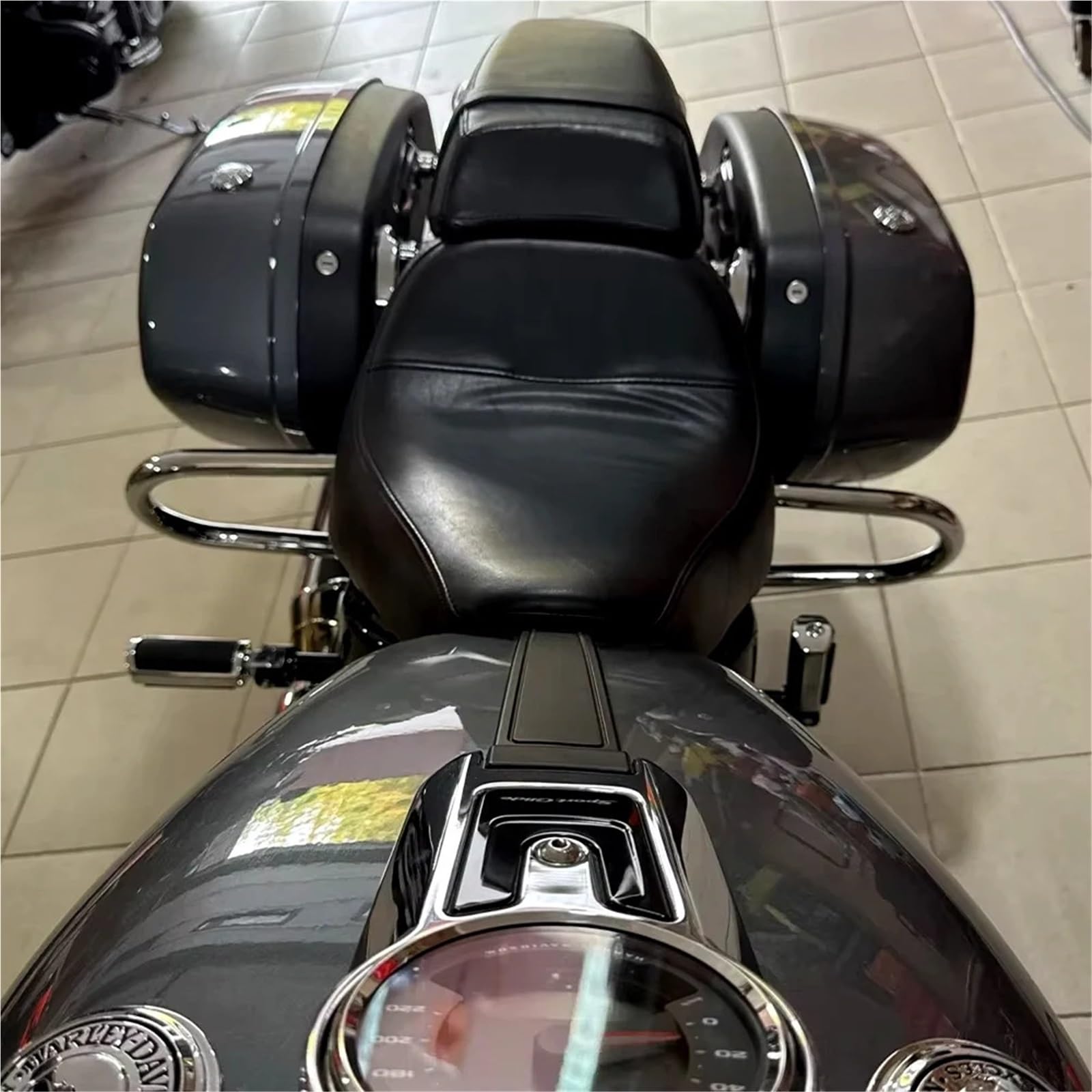 Zderzak motocyklowy Osłona sakwy pasuje do Harley Davidson Softail Sport Glide 2018-2024 Akcesoria motocyklowe Zderzaki Ochrona