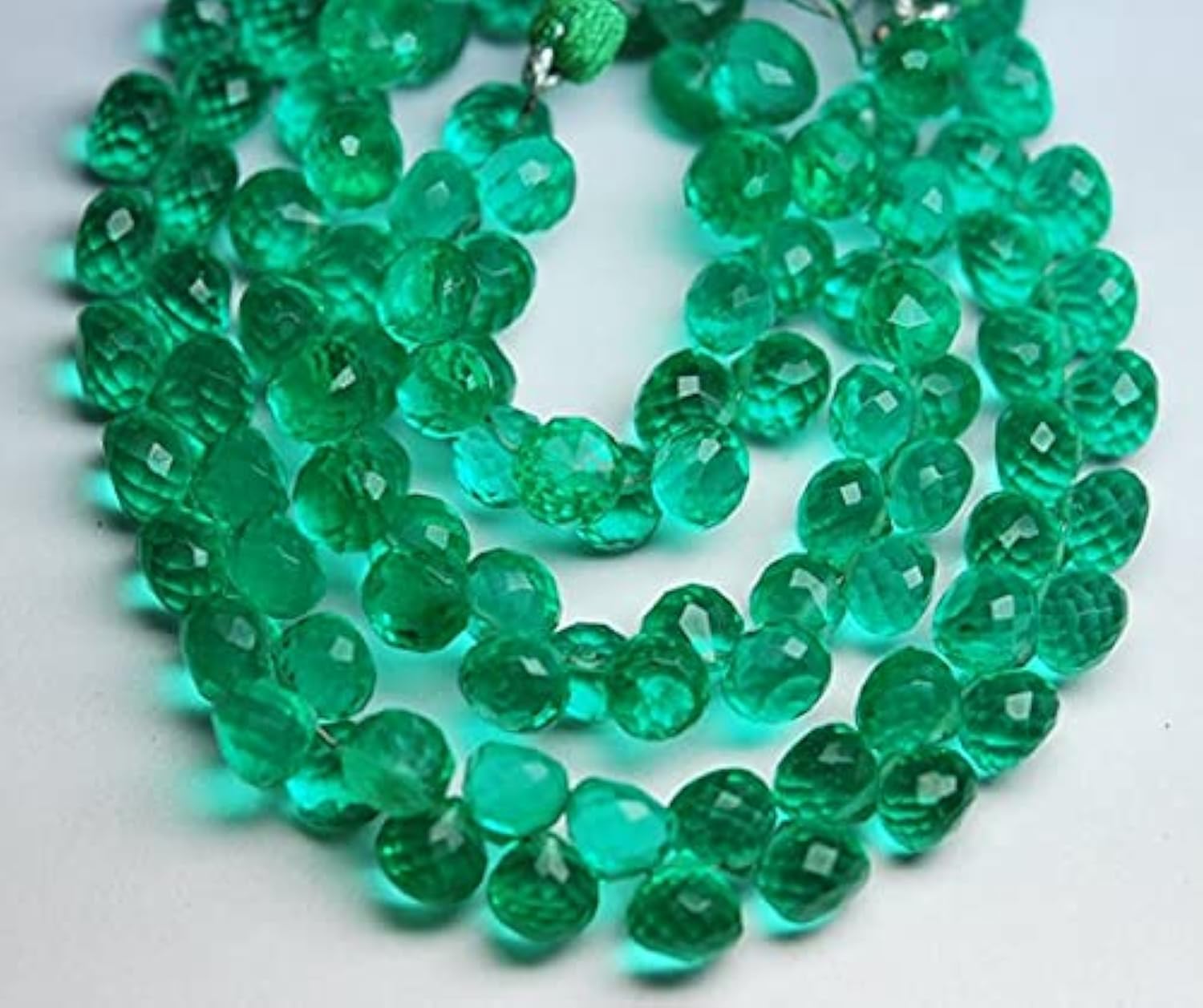 Quartz vert émeraude facetté en oignon LKBEADS perles briolettes 7mm pour bijoux