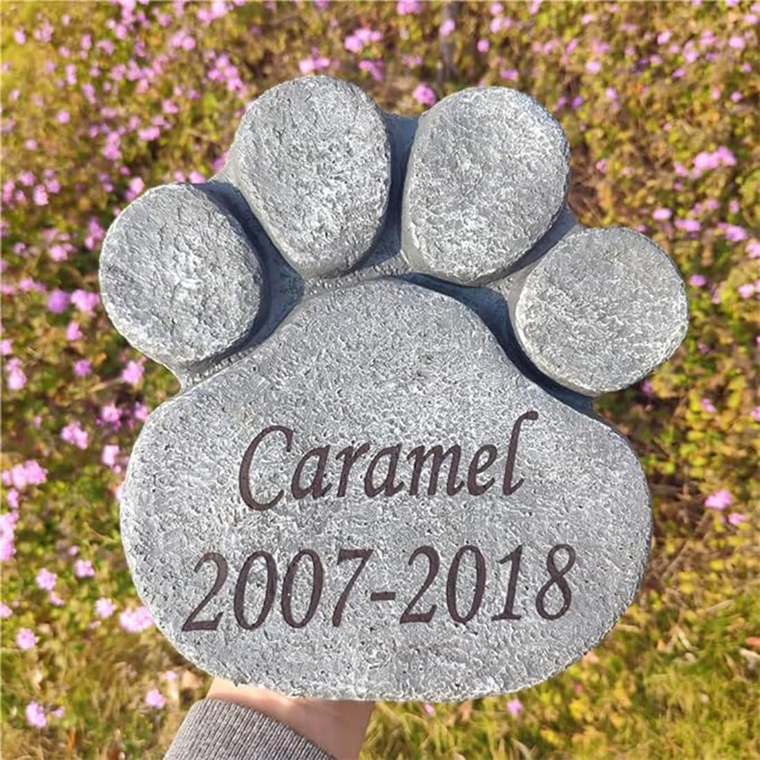 Piedras conmemorativas de mascotas personalizadas para superar el duelo