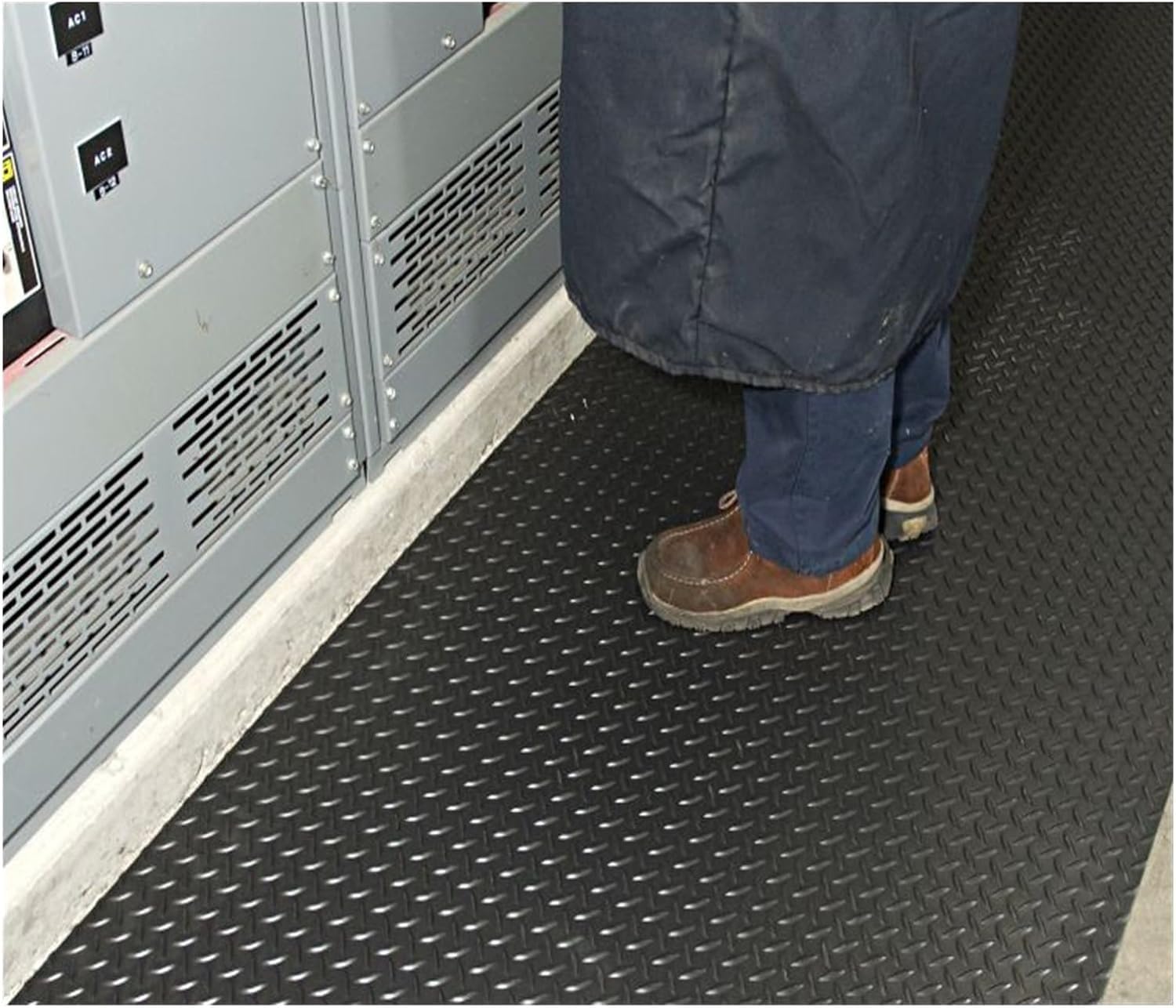 Tapis de sol en caoutchouc anti-rayure pour protéger le béton du garage des outils