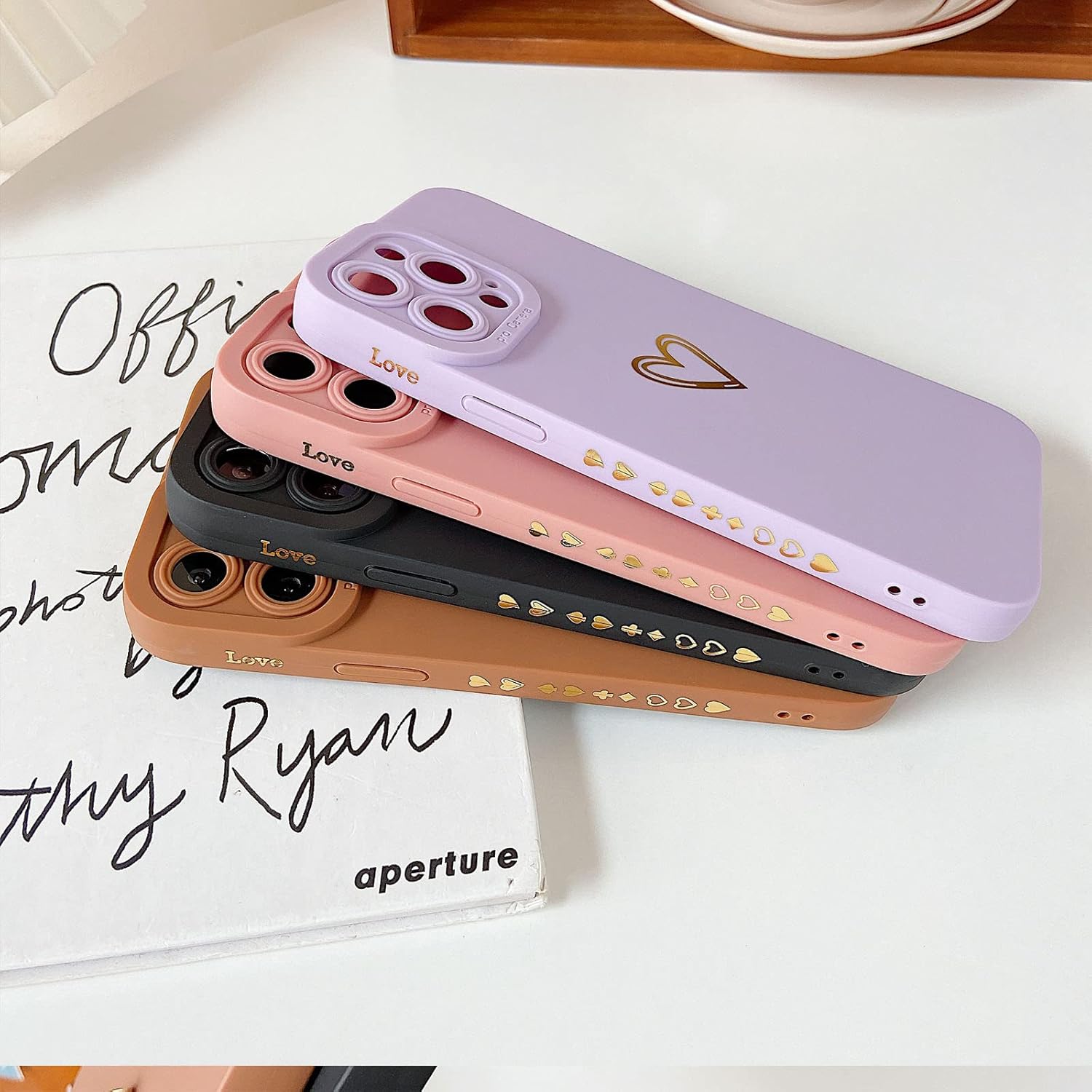 Yeddabox Funda compatible con iPhone 13 para mujer, color bronce, de lujo, con diseño de corazón, lindo patrón pequeño, suave, TPU a prueba de