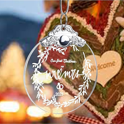 Adorno de cristal Our First Christmas as Mr & Mrs 2023, regalos de despedida de soltera, adorno de Navidad 2023, regalos de boda de Navidad para