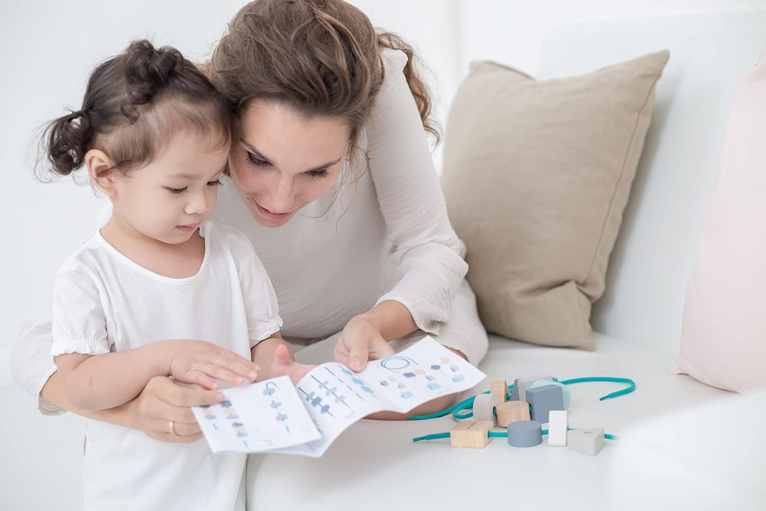 PlanToys Pastel Beads Link – (5381)