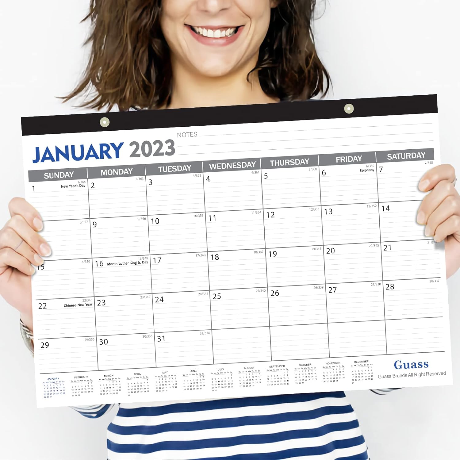 Desk Calendar 2023-2024: Monthly Pages 17 x 11-1/2 Inches Runs from Jan. 2023 through Jun. 2024 - 18 Monthly Desktop Calendar with Julian Dates for Home, School and Office : Office Products
