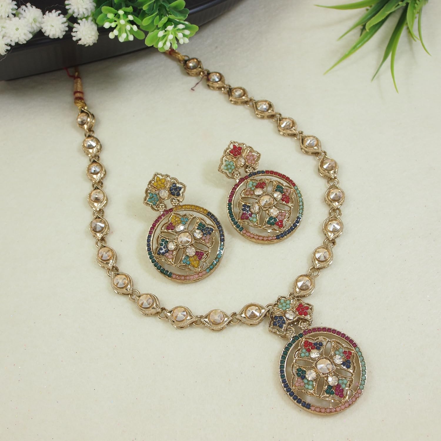 I Jewels Gold Plated Indian Wedding Bollywood Design Kundan Stone Necklace & Earrings Jewellery Set For Women (IJ392Mul)