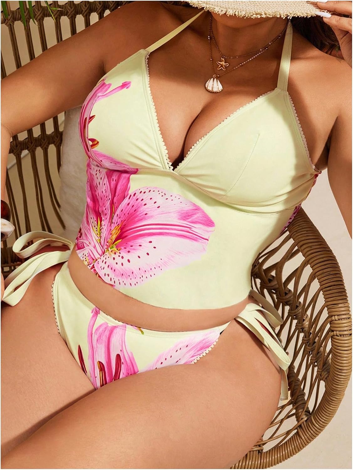SHENHE Women's Plus Size Floral Tankini Swimsuits Halter V Neck Tie Side String Bathing Suits