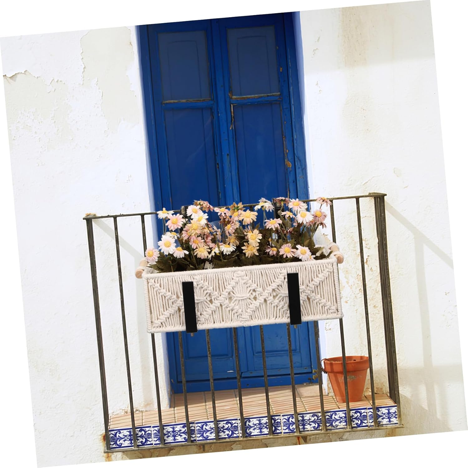 BESPORTBLE 2pcs Adjustable Planter Brackets for Deck Railing Flower Box Brackets Easy Installation Plant Hanger for Use Suitable for Balconies and Gardens