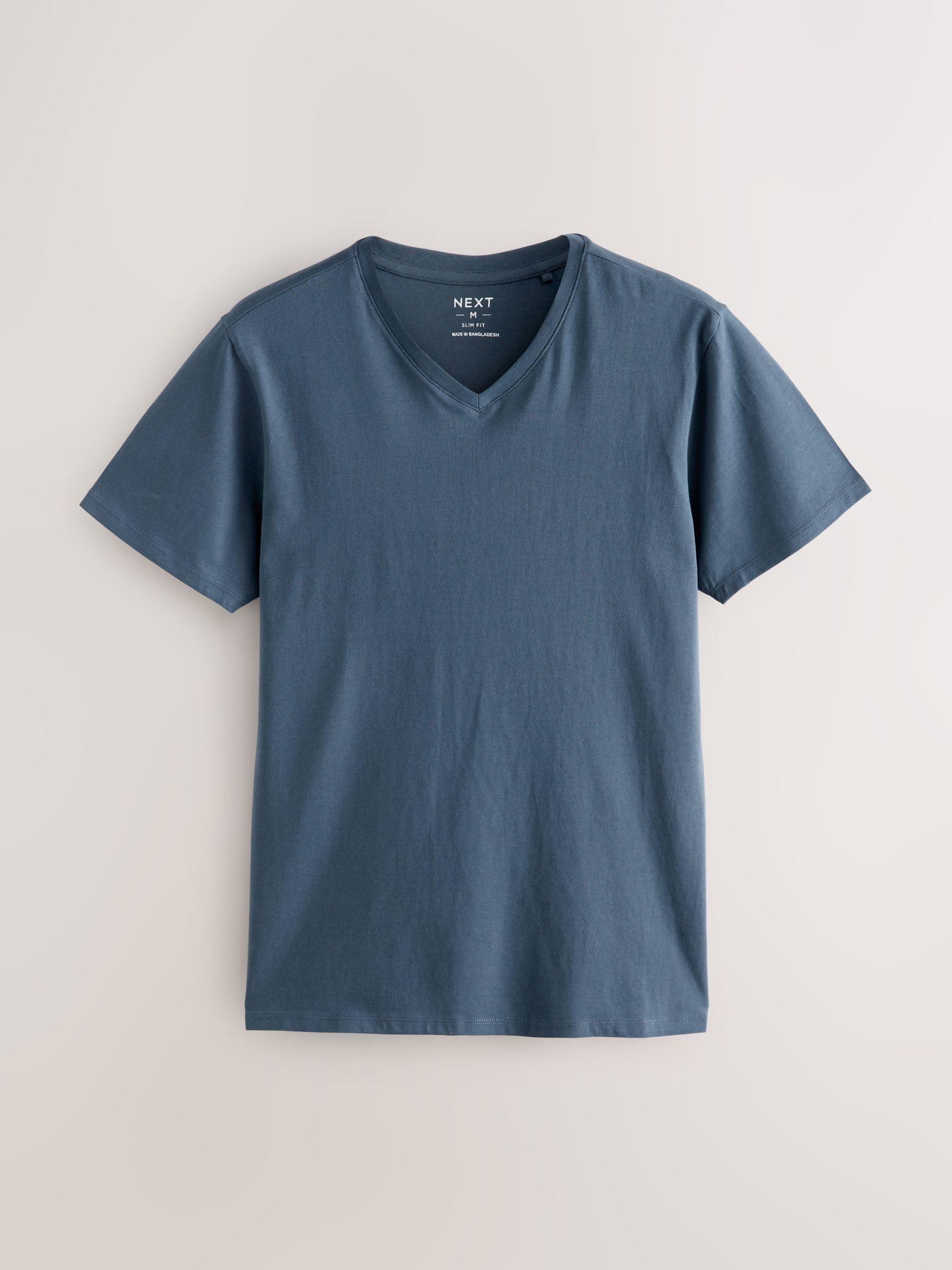 NEXT Hombres Pack de 5 Camisetas Interiores de Corte Slim con Cuello de Pico 100% algodón