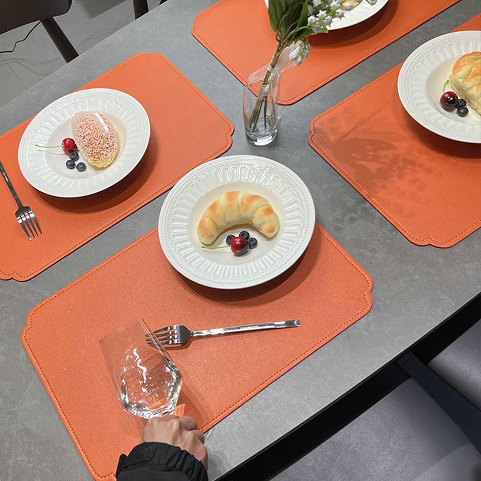 Platzset Kunstleder Einfarbig, Rechteckig Tischsets Orange 30x45cm für Hause Küche, 6er Set Tischmatte PVC Leder Modern