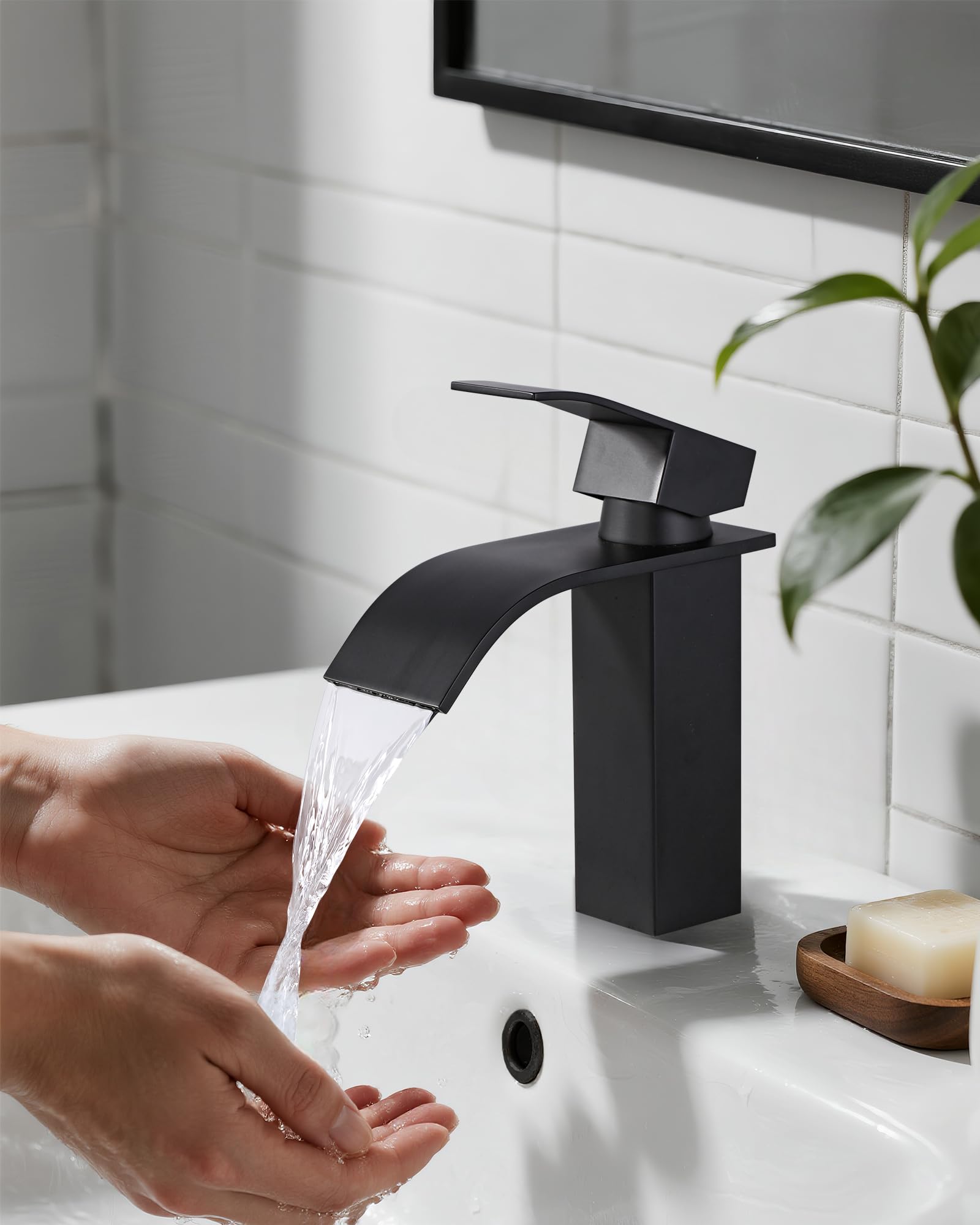 Robinet Lavabo Cascade,Robinet Lavabo Salle de Bain,Mitigeur Lavabo Salle de Bain en Laiton,Monocommande en acier inoxydable Hauteur 98mm, Lavabo Robinetterie Moderne Noir