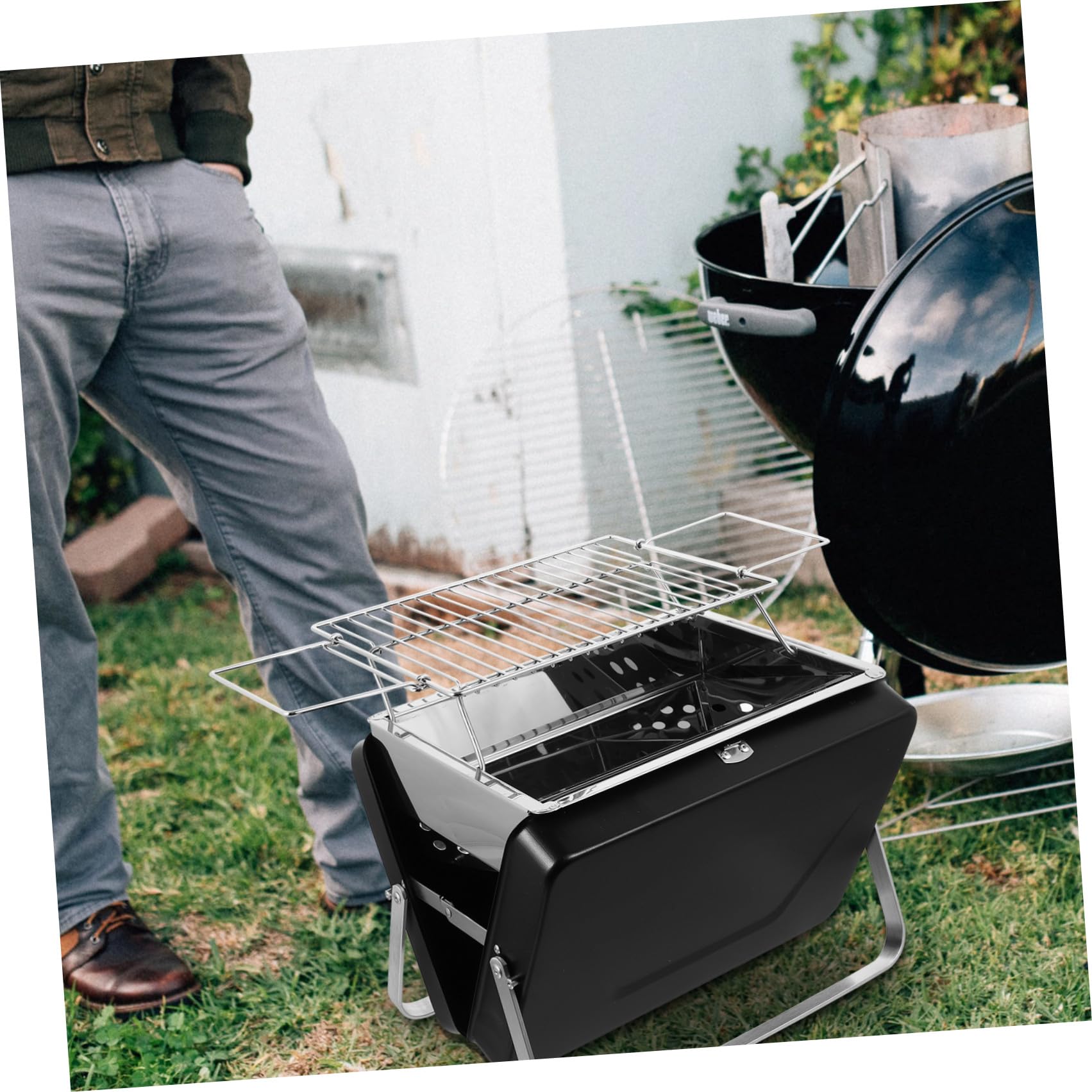 Przenośny Grill Węglowy Stylu Walizki Grill Piknik i Bbq Świeżym Powietrzu Idealny Do Campingu i Spotkań Ogrodzie