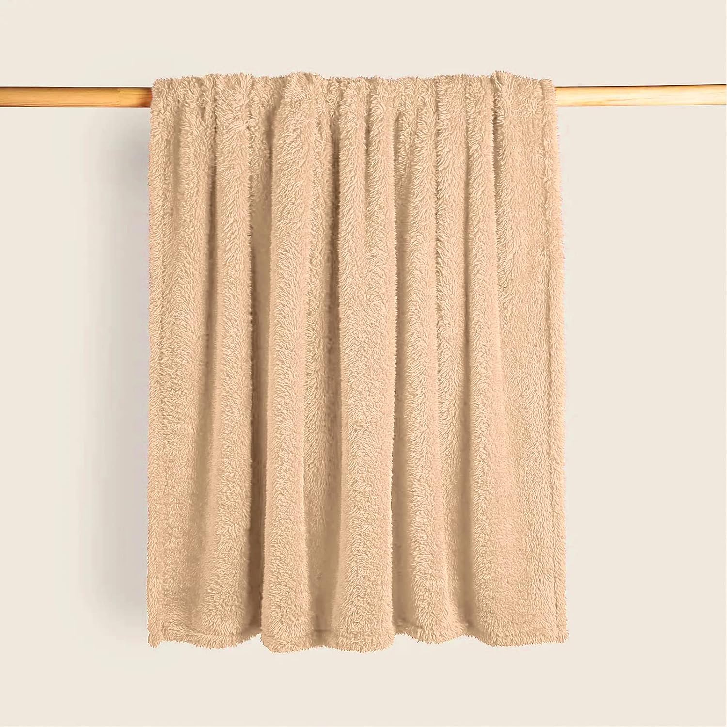 Panku Fuzzy Faux Fur Throw Blanket for Couch, Extra Soft Warm Fluffy Fleece Blanket Throw for Couch, Sofa, Travel, Lightweight Decorative Throw, 50x60 Inch, Beige
