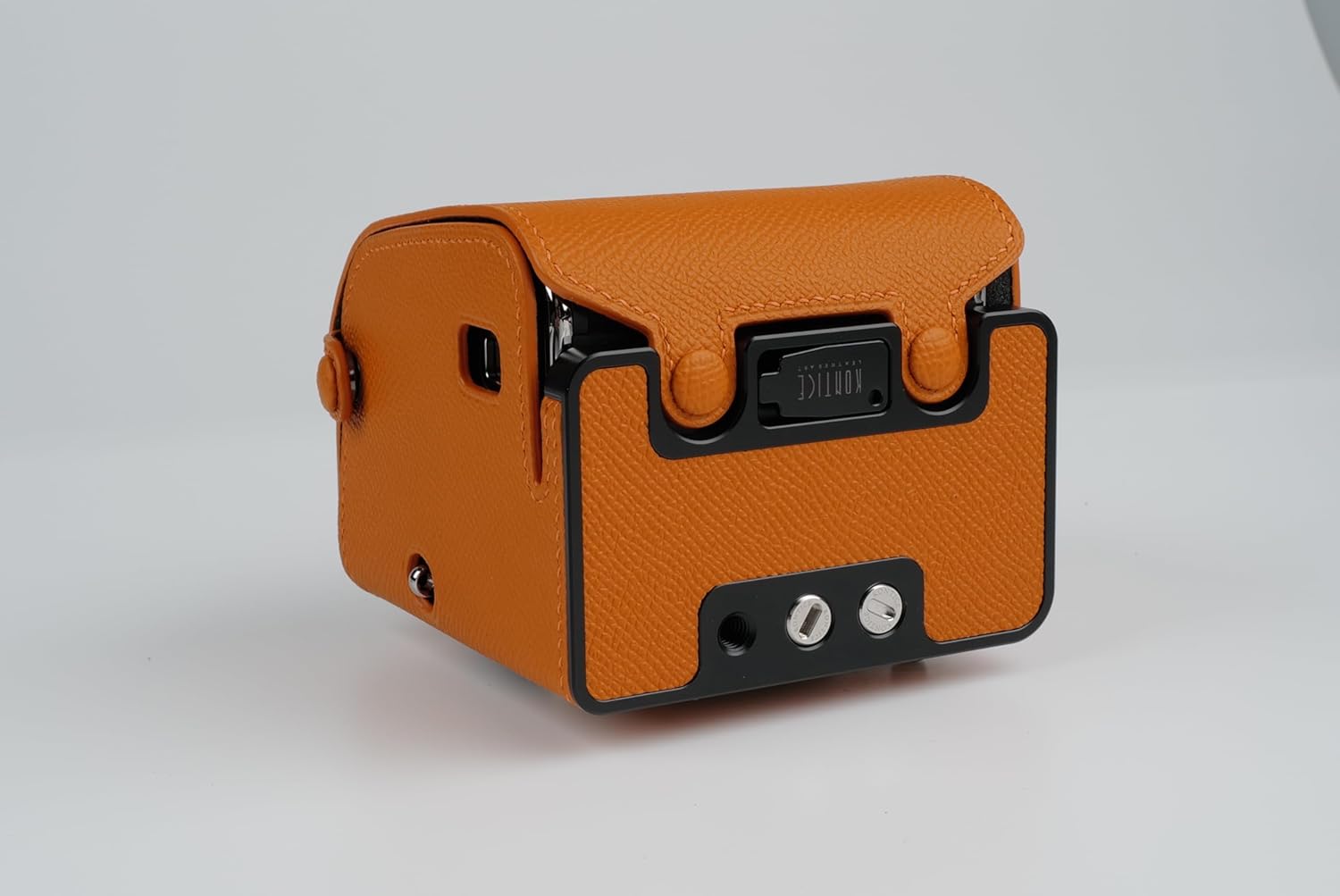 Handmade Genuine Leather Camera Half Case for Hasselblad 907X 100C/907X 100C CASE - Top Layer Cowhide Body + Metal Base Plate + Hand Shank 3-in-1 Design (Orange)