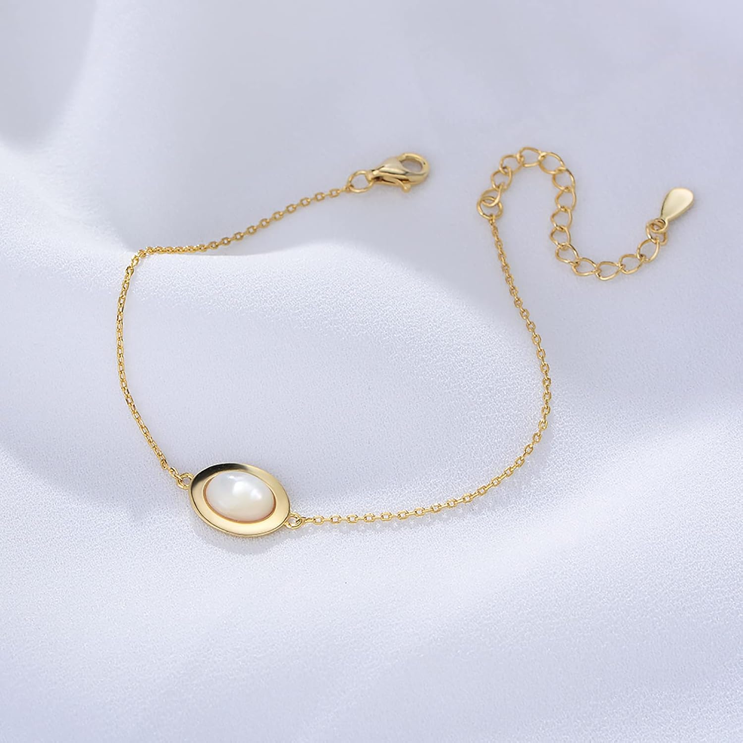 14K Gold Pearl Bracelet with Moissanite,Dainty Freshwater Cultured Pearl Bracelet for Women,Love Jewelry Gifts for Her - Image 4