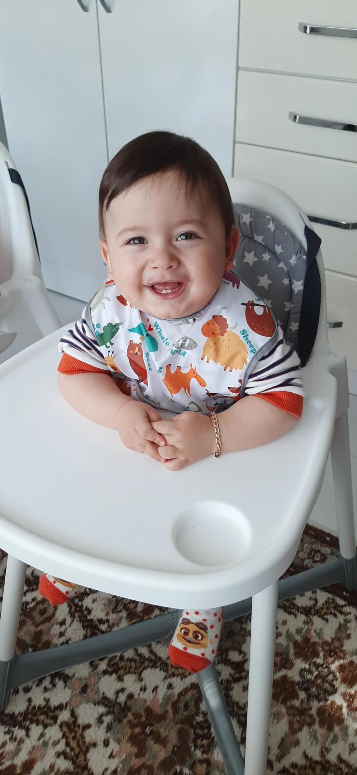 Yorni Sızdırmaz Cepli ve Boyundan Cırtlı Bebek Mama Önlüğü (6-24 Ay) Zoo Su Geçirmez