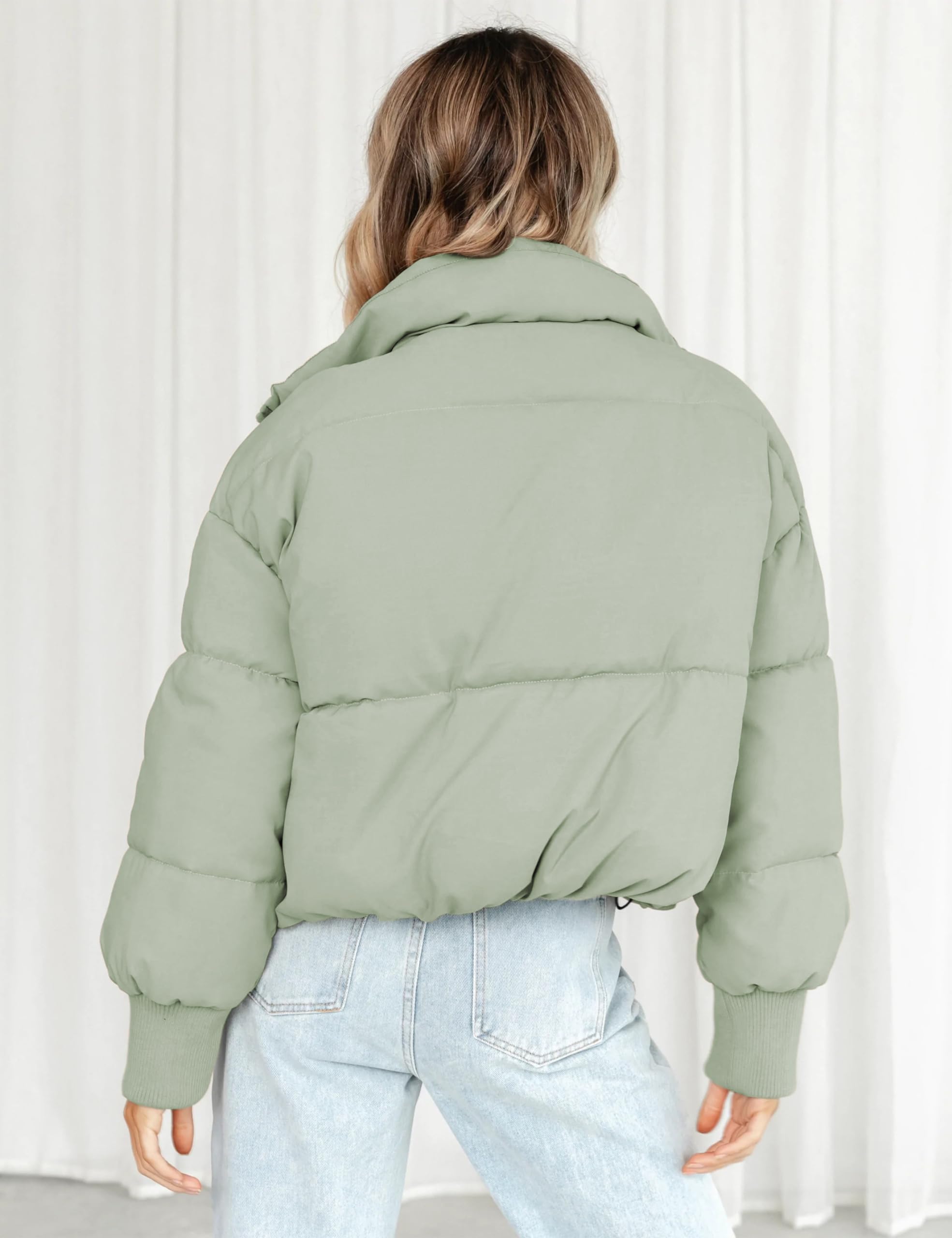 Lianlive Womens Cropped Puffer Jacket Oversized Black Short Puffy Winter Coat