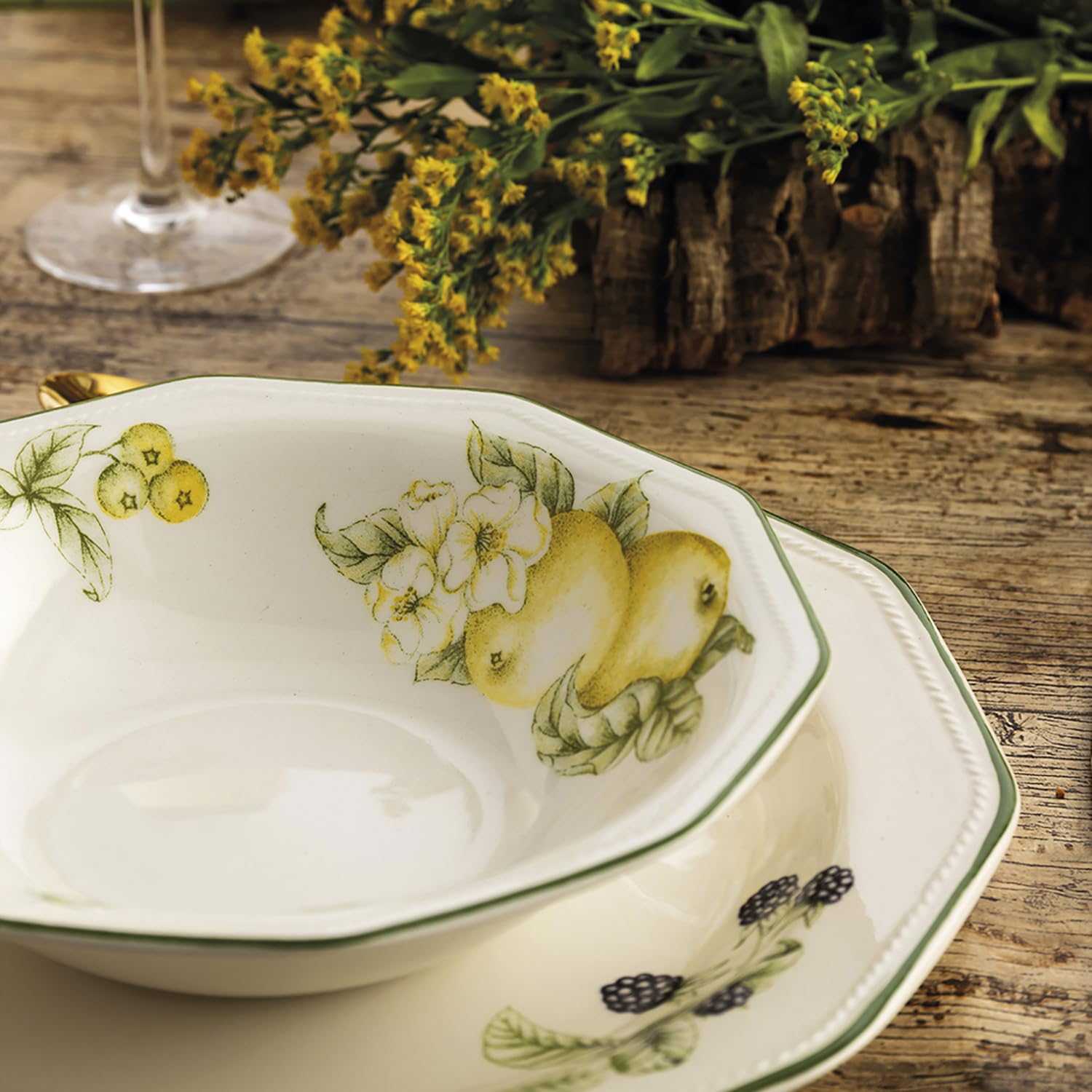QUEEN'S VICTORIAN ORCHARD - Servizio da tavola in ceramica, 12 pezzi, 4 persone