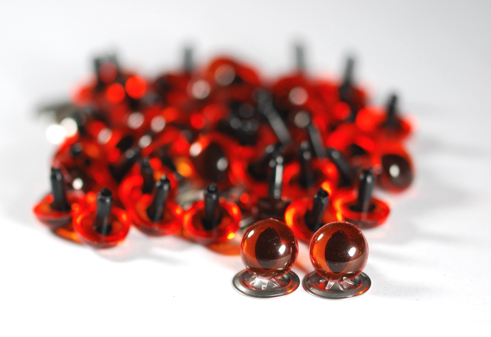celloexpress Amber Cats Crystal Eyes with Metal Backs - 7.5mm - Safety Eyes for Soft Toys or Teddy Bears - Pack of 25 Pairs