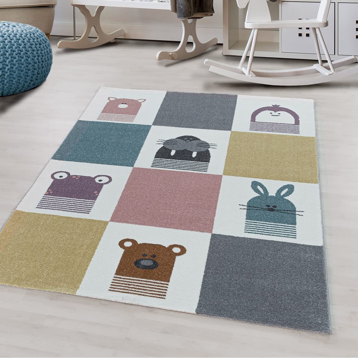 Tapis enfant multicolore aux finitions soignées 120 x 170 cm
