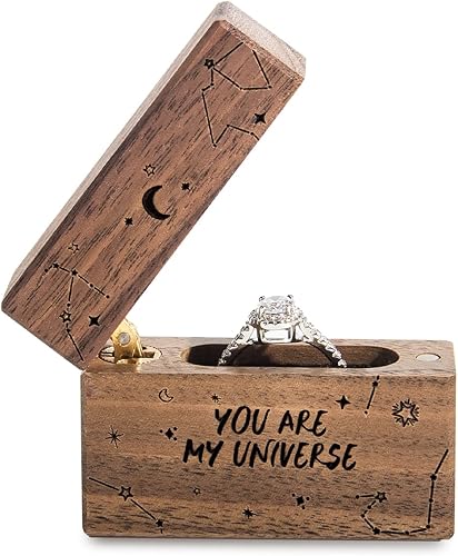 Caja de anillo de compromiso de madera, pequeña funda plana delgada para propuesta, boda (You are my universe)