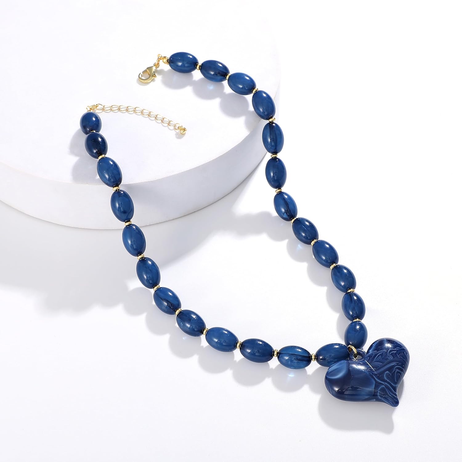 Acrylic Beaded Chunky Heart Necklace Statement Necklace Puffy Heart Pendent Necklaces for Women Fashion Jewelry - Image 2