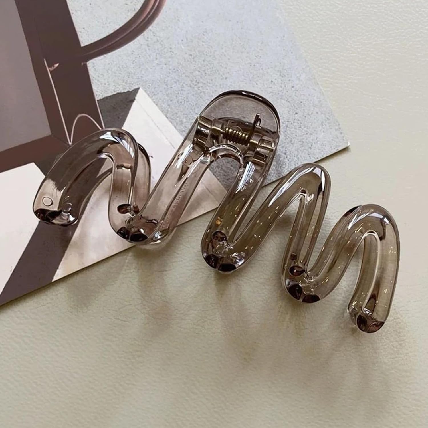 4 Pcs Claw Clips for Women, Large Sized Wavy Hair Clips Non Slip Grip for Thick Hair, Cute Hair Accessories Claw Hair Clips for Women's Hair Styling - Image 3