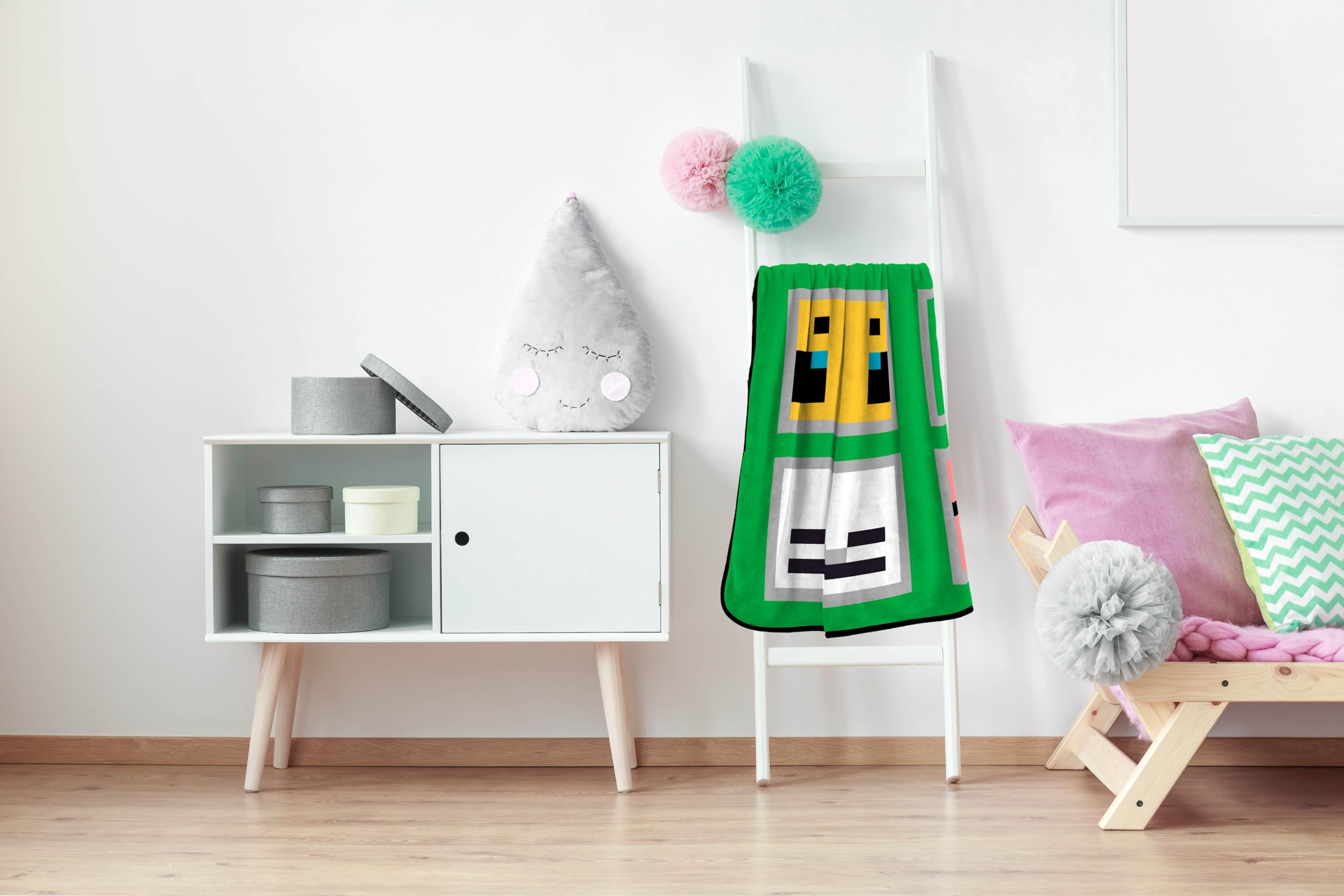 Minecraft Pig 2-in-1 Cushion Blanket - Officially Licensed Microsoft Travel Blanket, Foldable Soft Fluffy Throw, Compact Design For Living Room Or