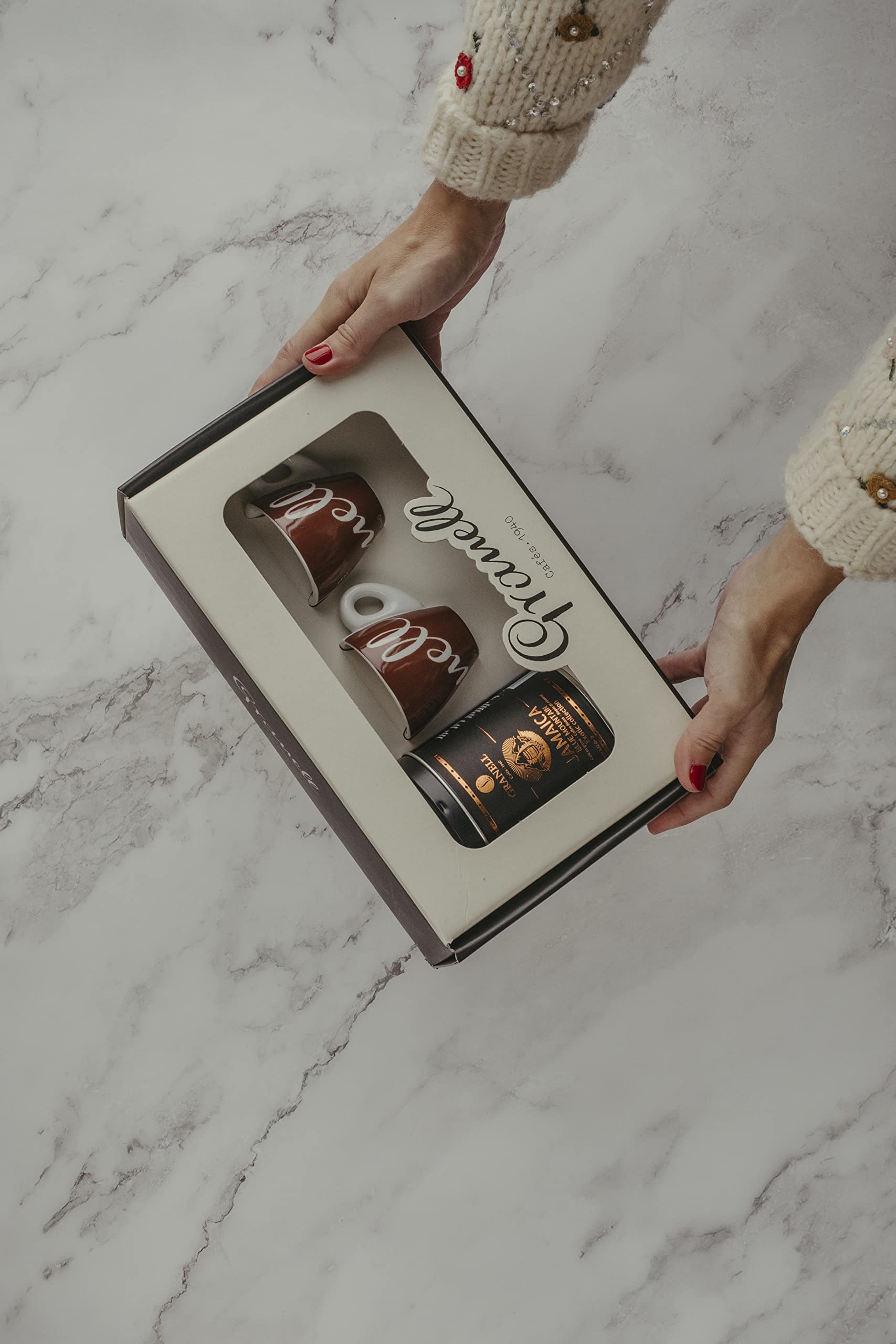 Granell Cafes- 1940 - Regalo Original para Navidad | Regalo Gourmet para Amantes del Cafe - Pack Cafe Molido 100% Arábica + Taza Navidad