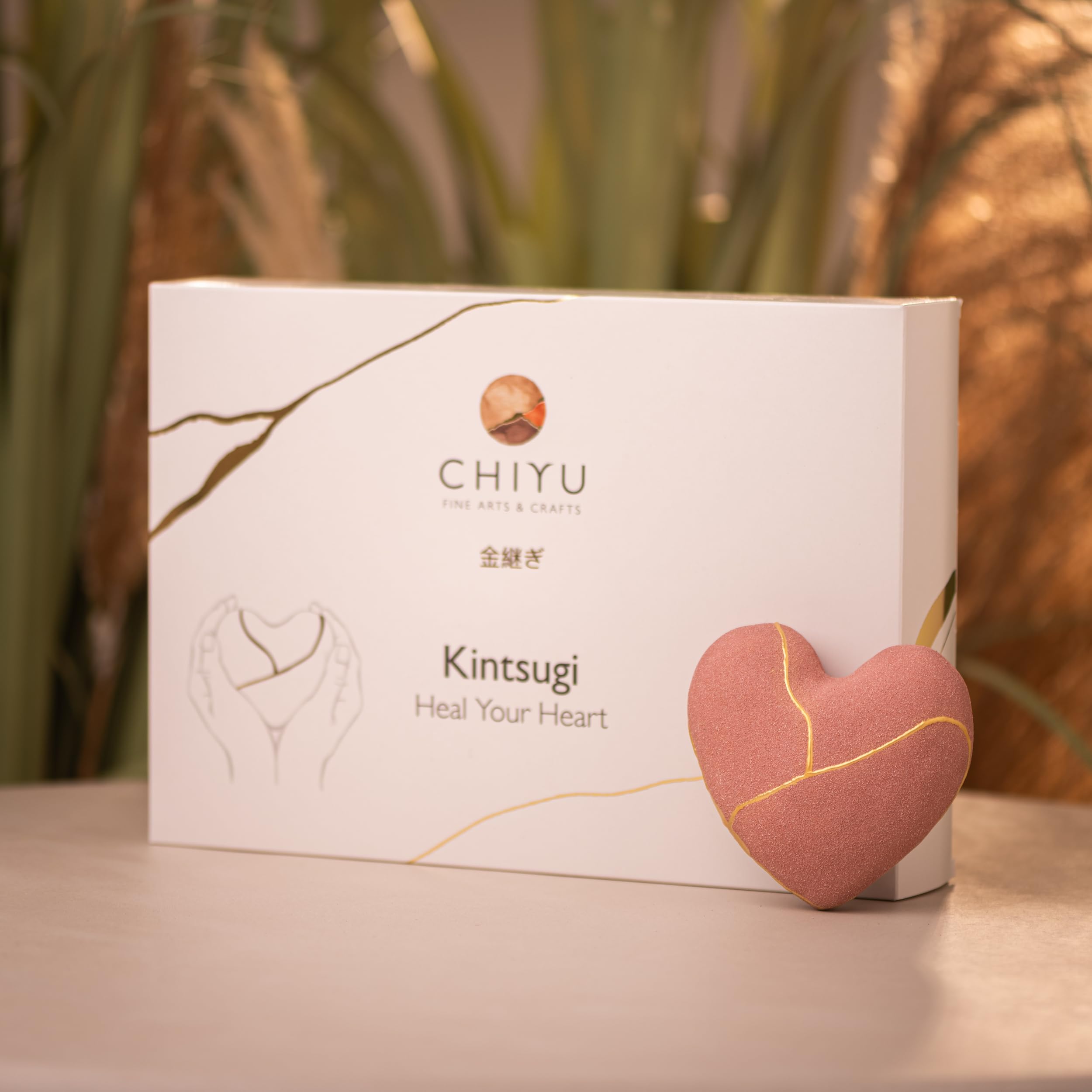 CHIYU Kintsugi kit - Heal Your Heart - Gold Kleber - Inklusive Keramik Herz - Geschenkbox - Kintsugi Reparatur Kit - Erröten