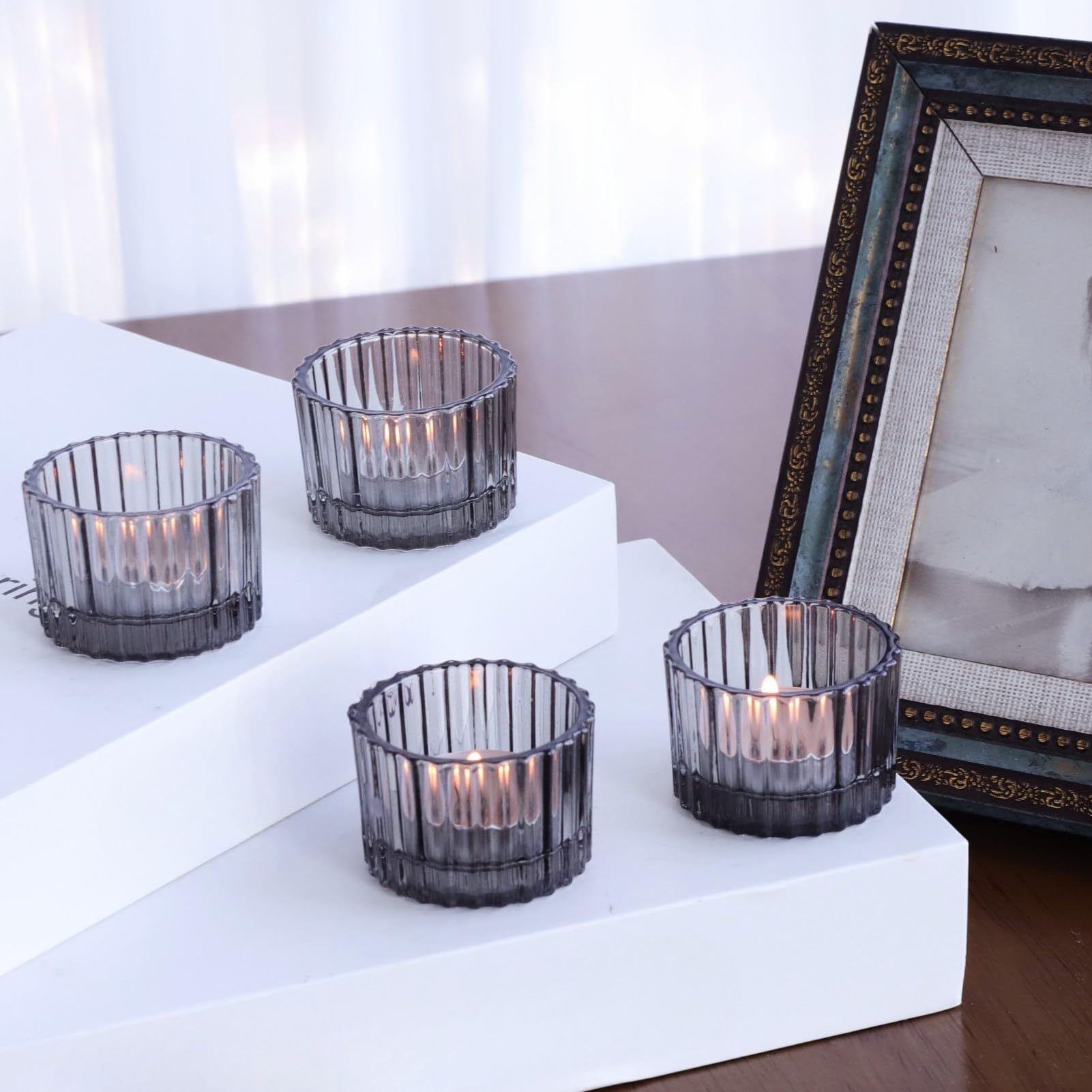 VOHO Lot de 12 photophores classiques gris pour décoration d'intérieur moderne, en verre côtelé, cadeaux pour Thanksgiving, vacances, petits bougeoirs votifs pour fête d'anniversaire