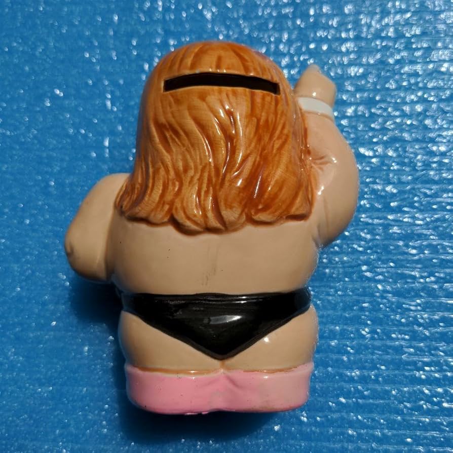 Amazon.co.jp: ハルク ホーガン風 貯金箱 : おもちゃ