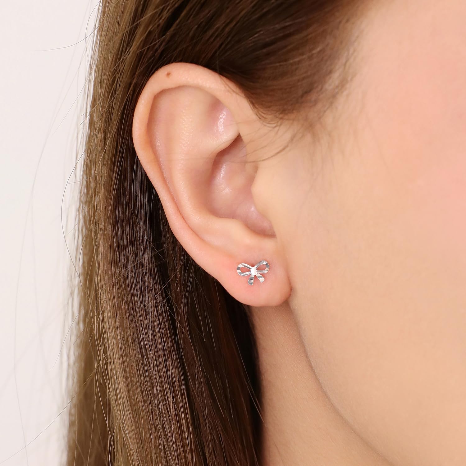 Meissa Orecchini a Bottone con Chiusura a Sfera e Vite per Donne e Ragazze, Fiore Carino in Argento Sterling 925, Zirconia Cubica, Sicuri e Comodi per il Sonno, Artigianali