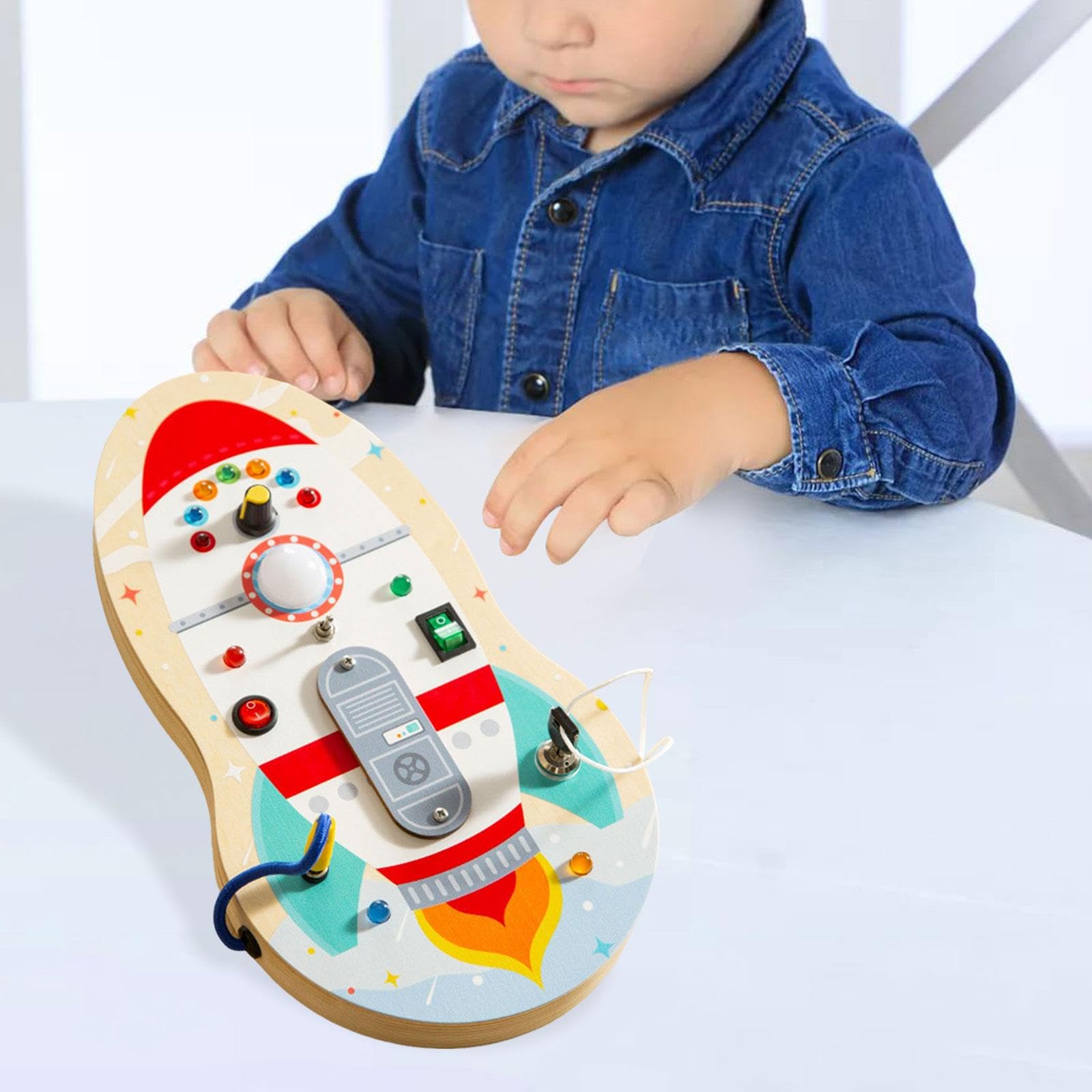 Busy Board Lernspielzeug Kinder LED Schalterbrett Steckdose Feinmotorik Förderung Handwerksaktivitäten aus Holz für Vorschule Reisen, Rakete