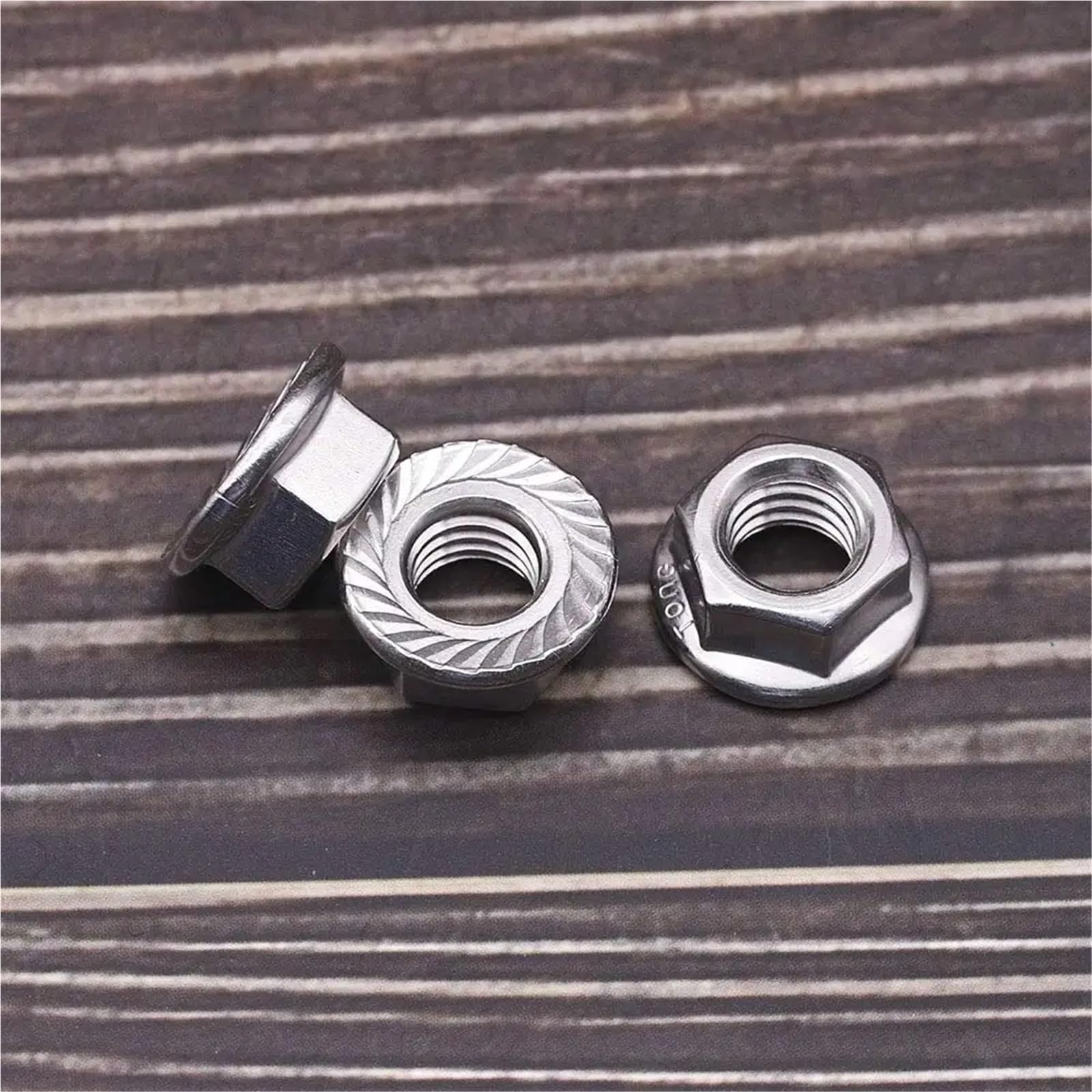 Dadi esagonali con flangia seghettata flangiati esagonale metrica in acciaio inossidabile M3-M12 assortiti(M6 (20pcs))