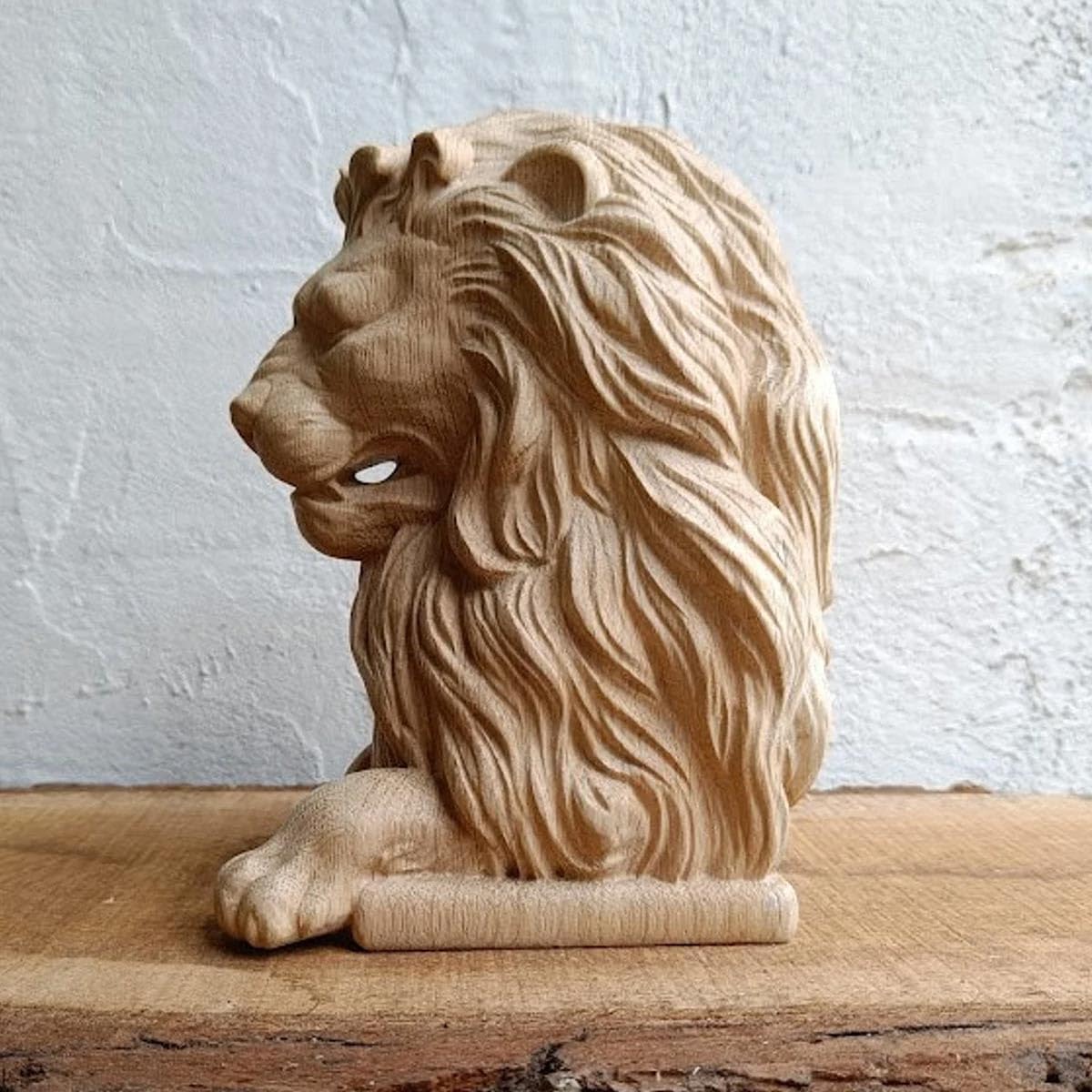 Wood-Carved Oak Lion Head Sculpture Newel Post Cap, Wood-Carved Post Finial Topper for Staircase Pillars, Porch or Deck Columns, Rustic Cottage Garden Décor, Bedpost Finial, 6" Base
