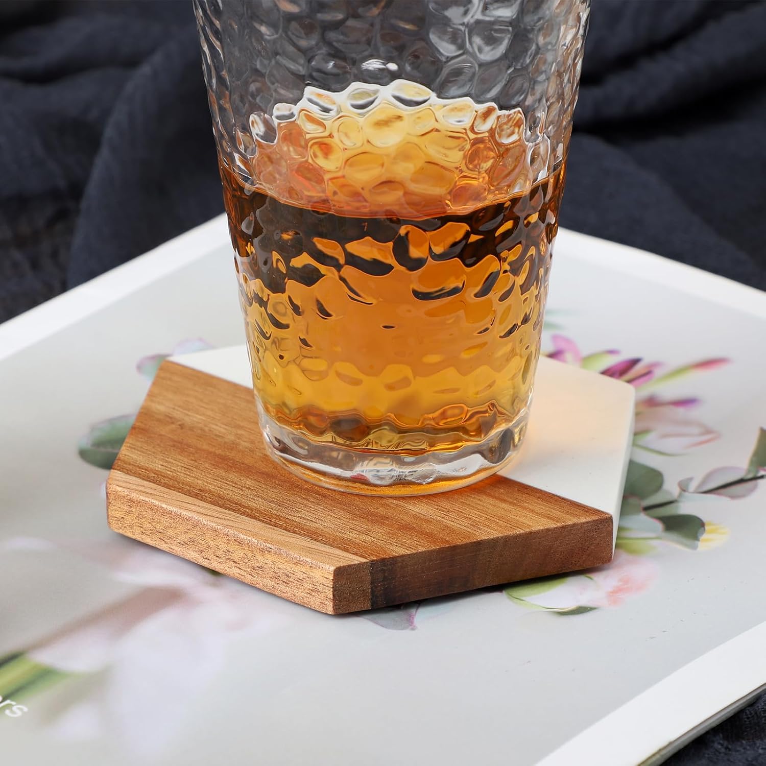 Marble Acacia Wood Drinks Coasters Set of 4, Hexagonal Coasters for Coffee Table Dining Table Desk Modern Coasters Christmas Housewarming Home Office