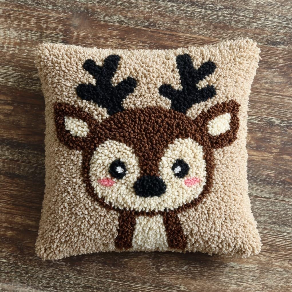 WallustrioaW Latch Hook Kits Pillow Printed Cushion,Cartoon Deer,Needlework DIY Hook Latch Kit Pillowcase Cover Home Sofa Christmas Decoration,17x17in