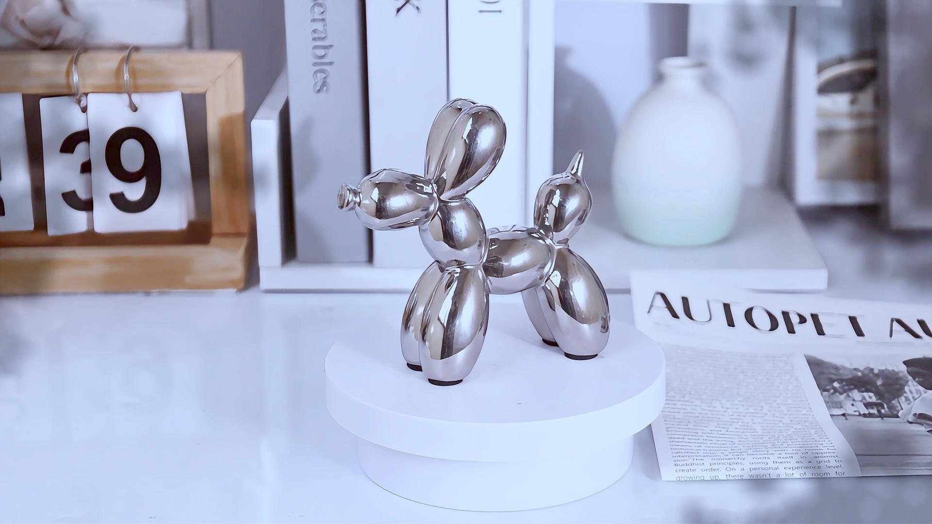 Estatua Perro Globo Pequeña de Cerámica Plateada miniatura 7