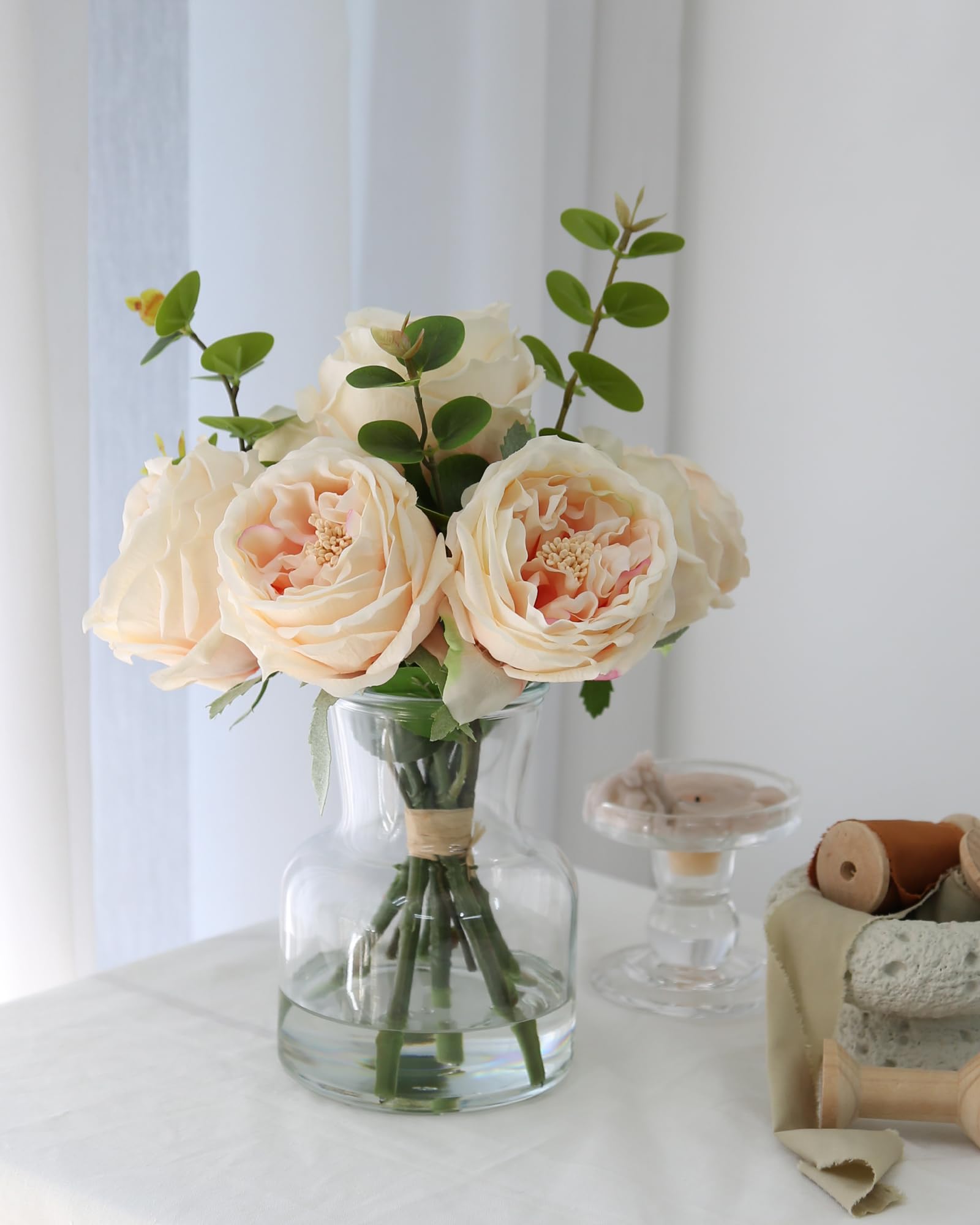 CHASMILE Champagne Roses in Vase