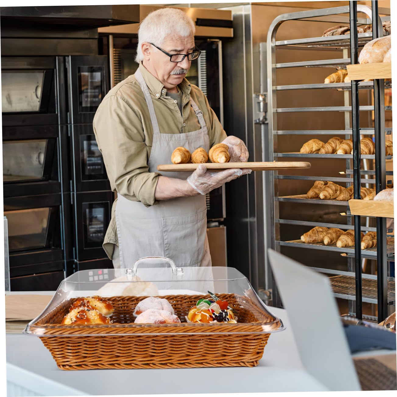 Imitation Rattan Bread Basket with Lid Woven Storage Container for Bread Fruits Snacks for Kitchen Restaurant Picnic Resistant and Practical Serving Tray
