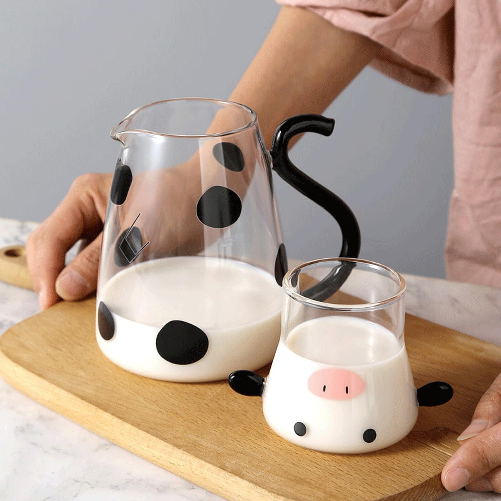 Ciieeo Caraffa per Acqua Fredda in Vetro Bottiglia per Acqua in Vetro Brocca per Succo Tazza Design Forma di Mucca Resistente al Calore per Uso Quotidiano