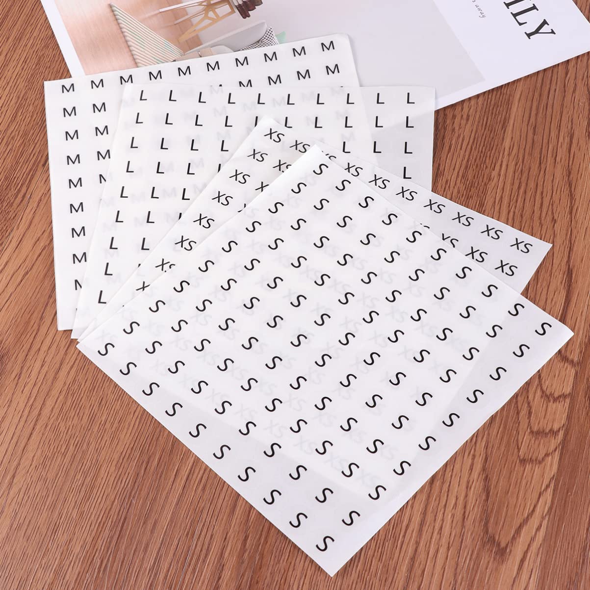Ciieeo 3000stücke Kleidungsgrößenetiketten Rundaufkleber Weiß Mit Schwarzem Schriftzug Für Kleidung Schuhe Und Hüte Xs s Je Praktisch Selbstklebend Für Etikettierungen
