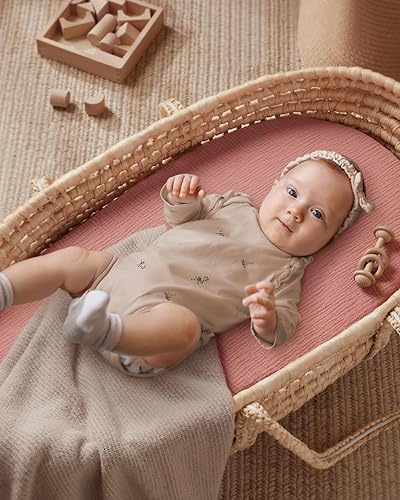 Vista 24 de Blissful Diary Sábanas de muselina para cuna, paquete y juego, sábanas ajustadas para Pack N Play, algodón suave para niños y niñas, paquete de 2