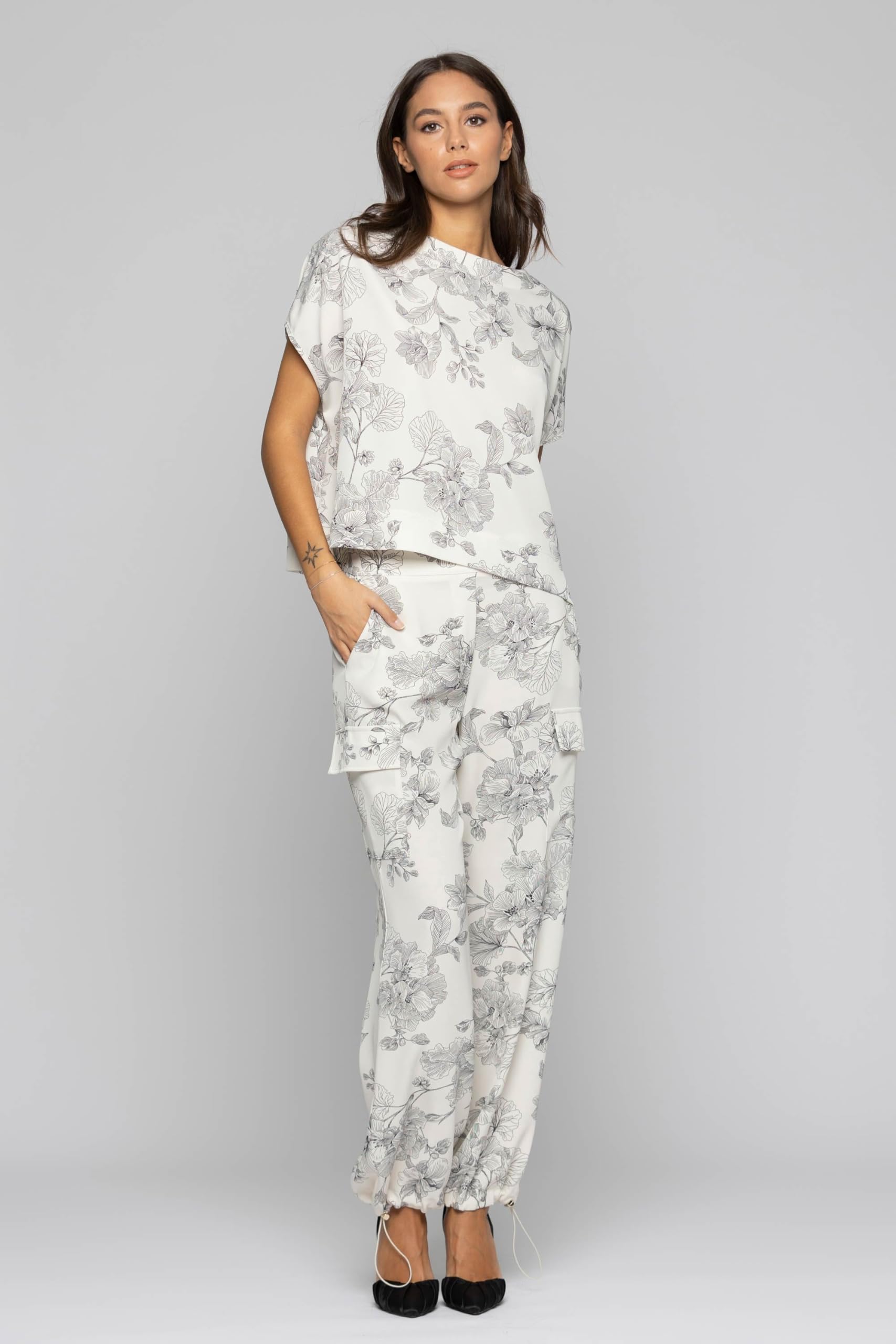 Kocca Blusa Donna Donna con Stampa Floreale a Maniche Corte MOD. Asya