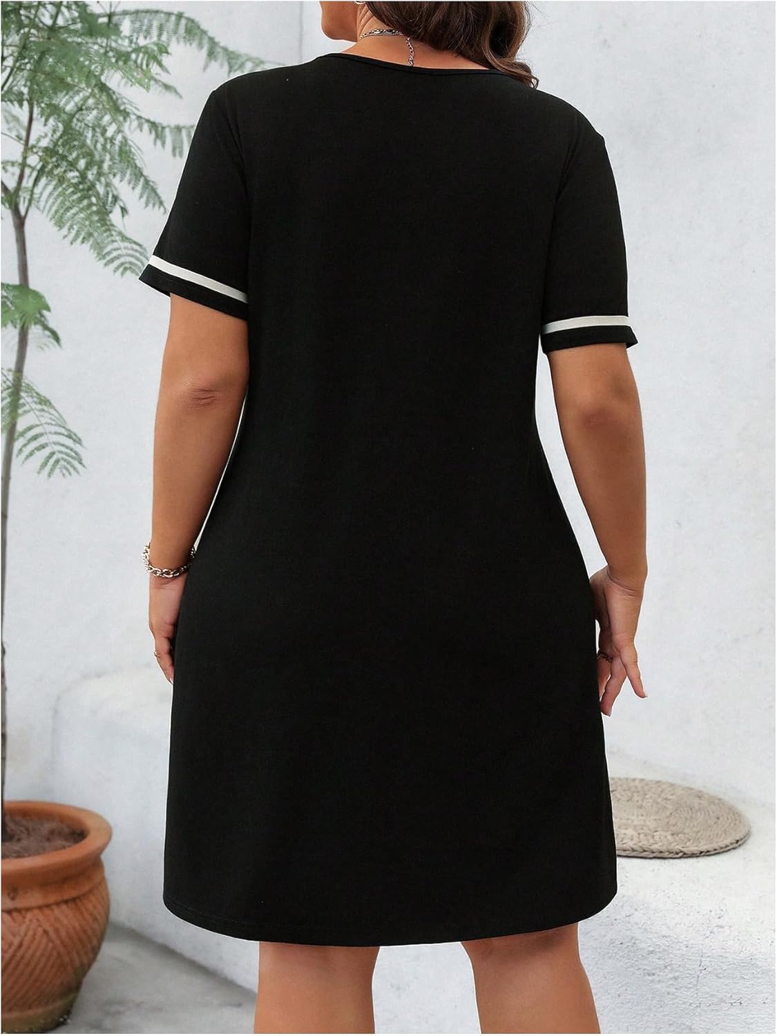 Verdusa Women's Plus Size A Line T Shirt Dress Short Sleeve V Neck Tunic Dresses Casual Outfits - Image 2