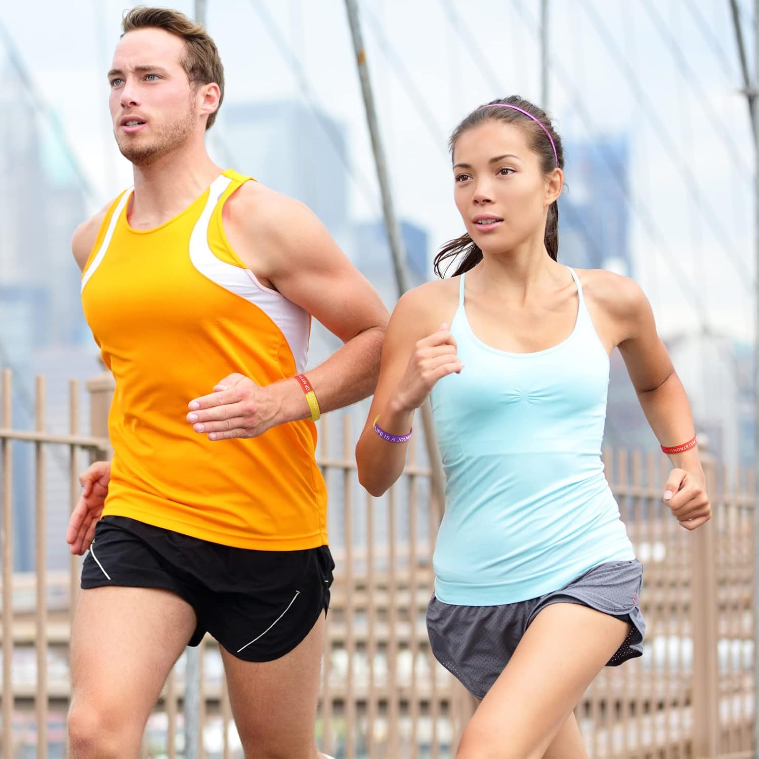 Sumind 100 Pcs Motivational Rubber Bracelet Bulk Class Silicone Inspirational Bracelet Gift for Students Classmates Quote Colored Stretch Wristband for Student, 20 Style(Stylish Colors)